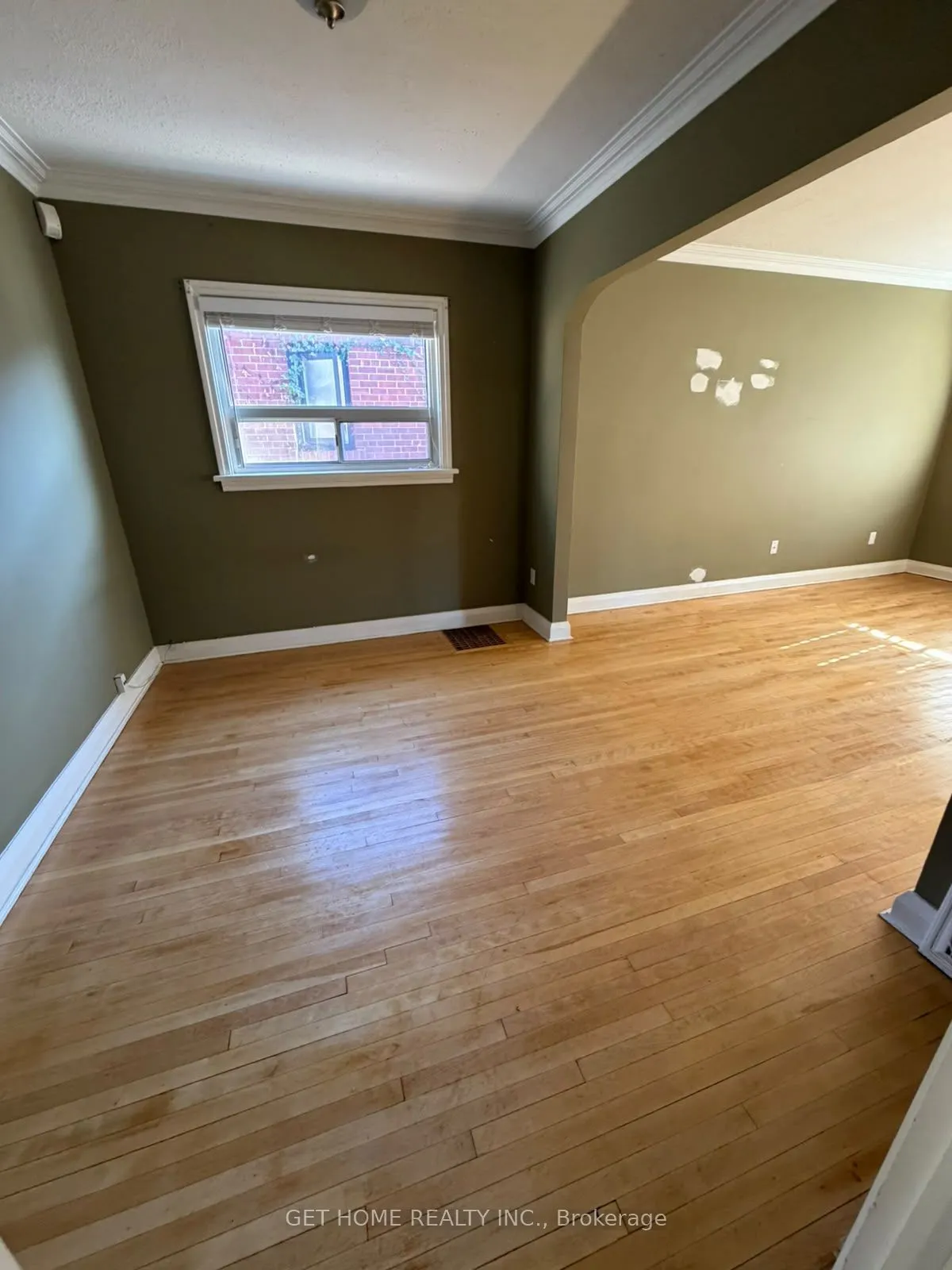 105 St Hubert Avenue #Upper