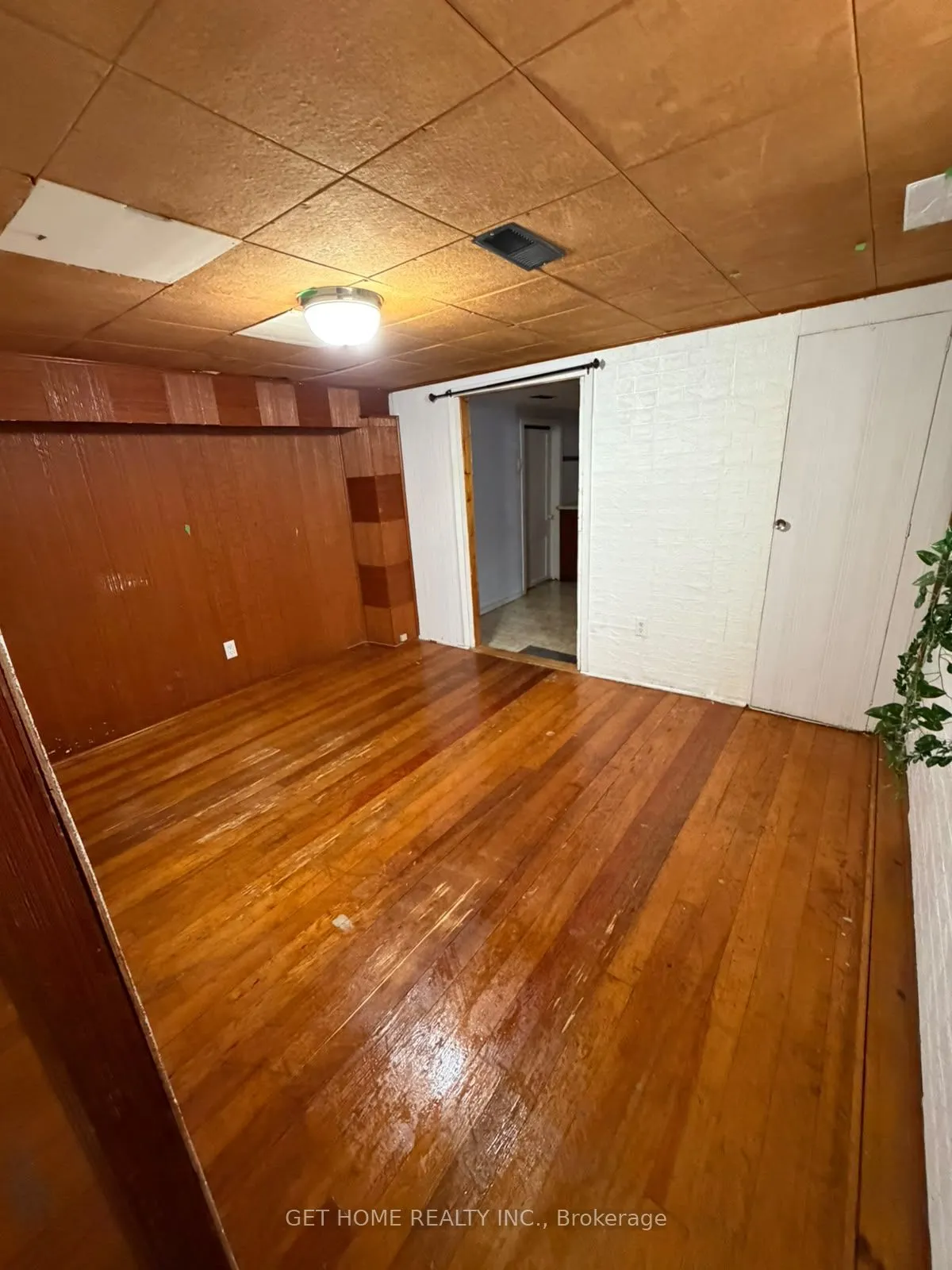 105 St Hubert Avenue #Basement