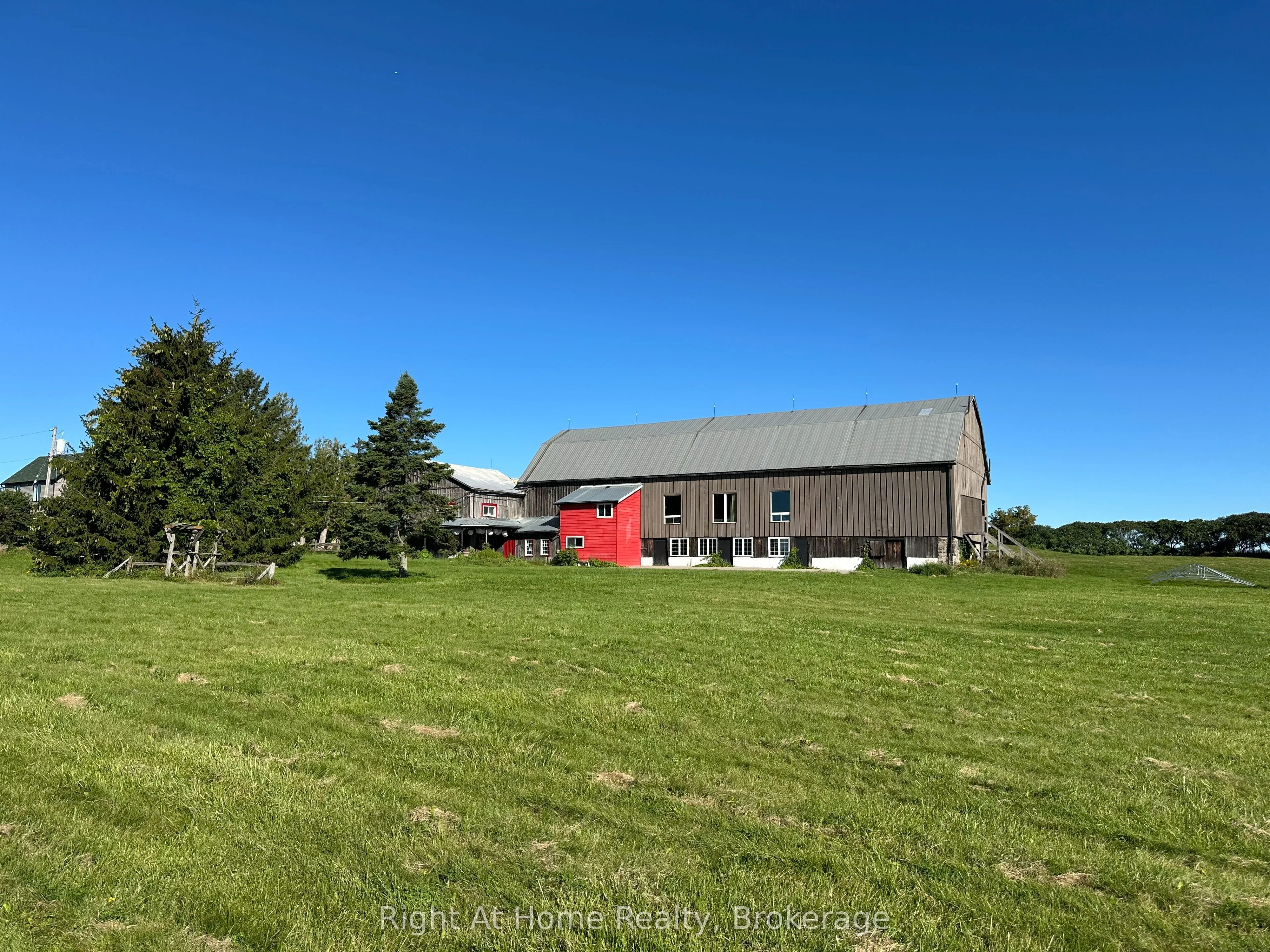 2885 Altona Road #BARN