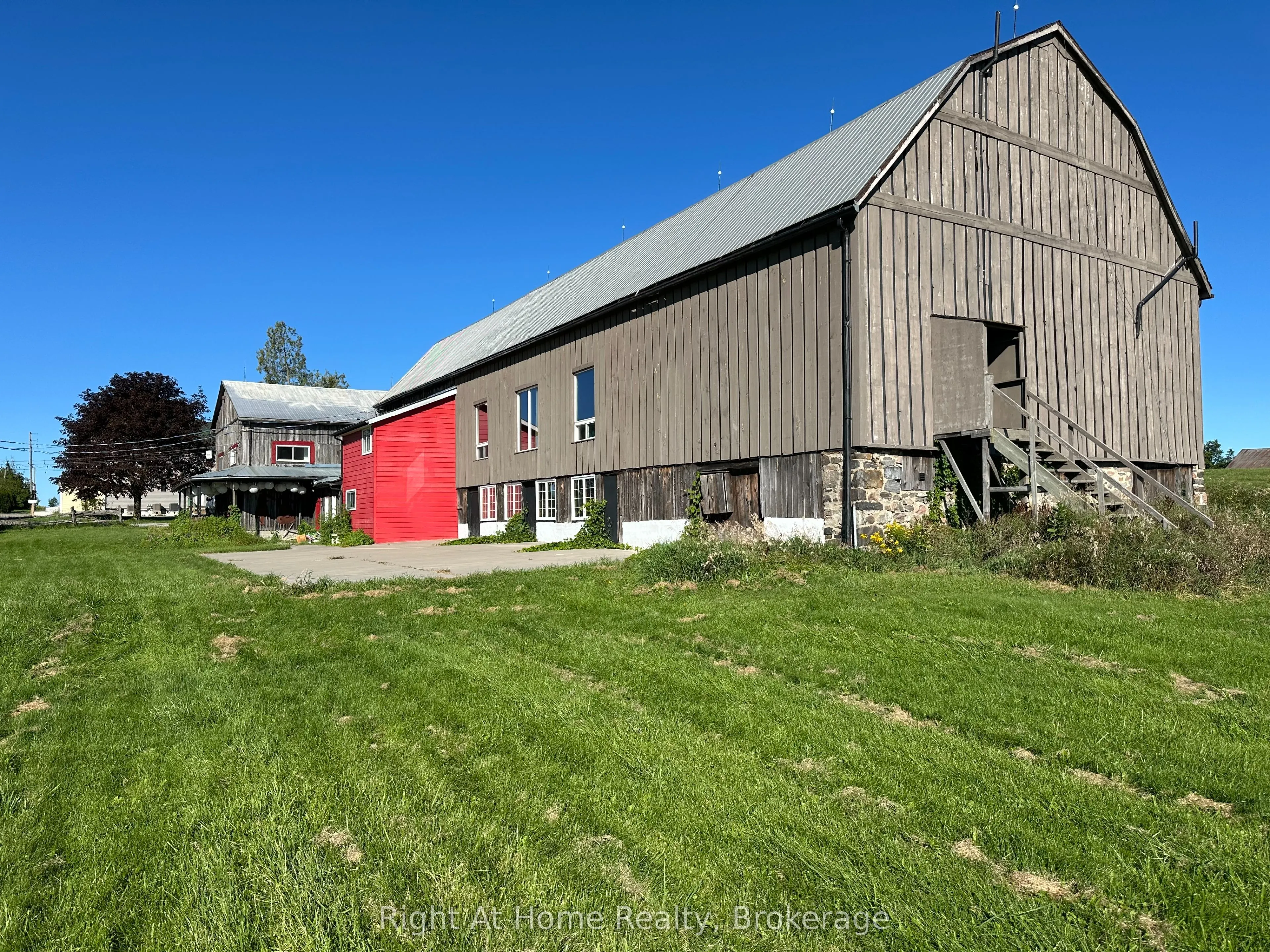 2885 Altona Road #BARN