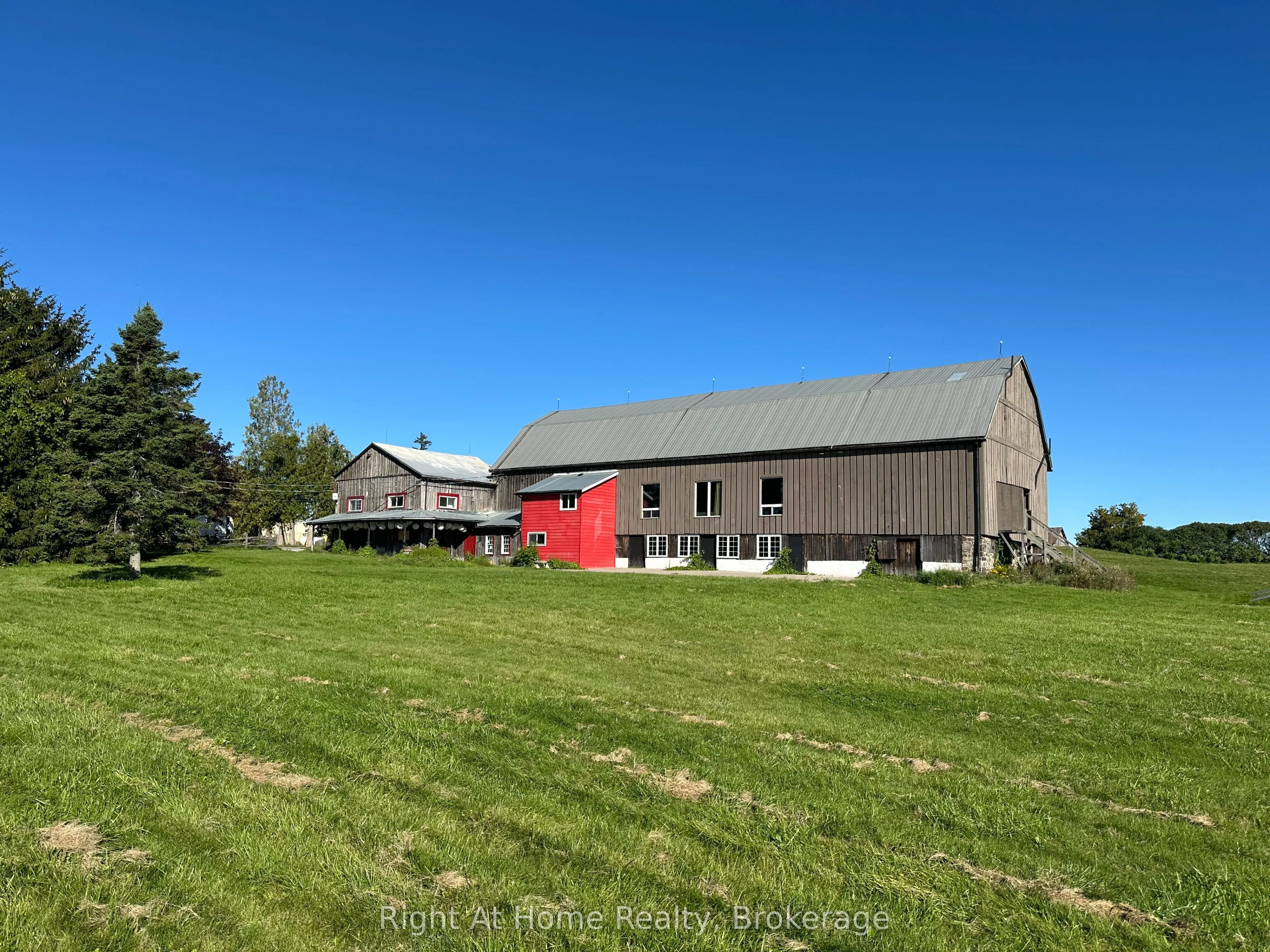 2885 Altona Road #BARN