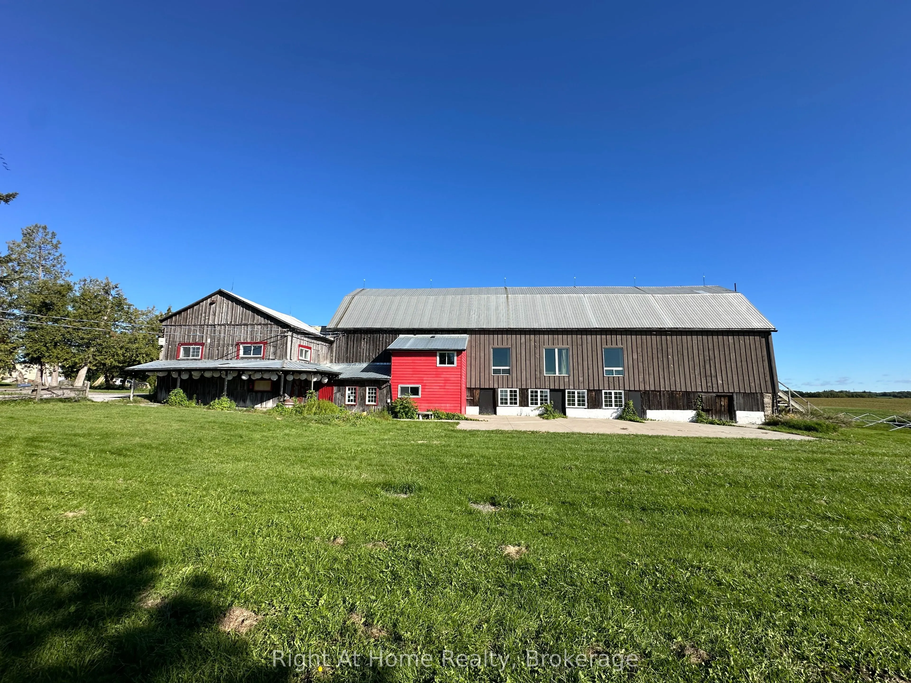 2885 Altona Road #BARN