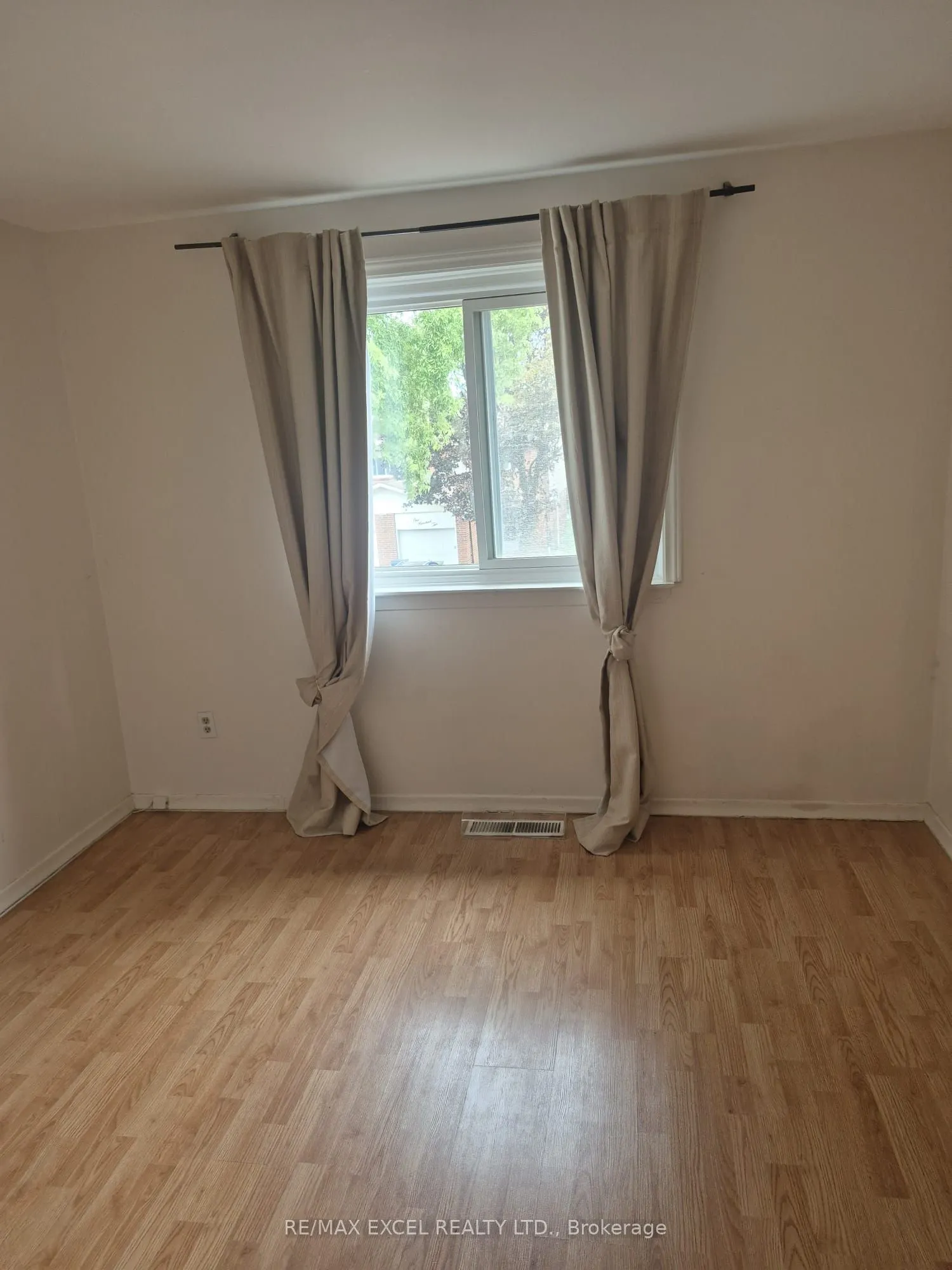 111 Bradstone Square