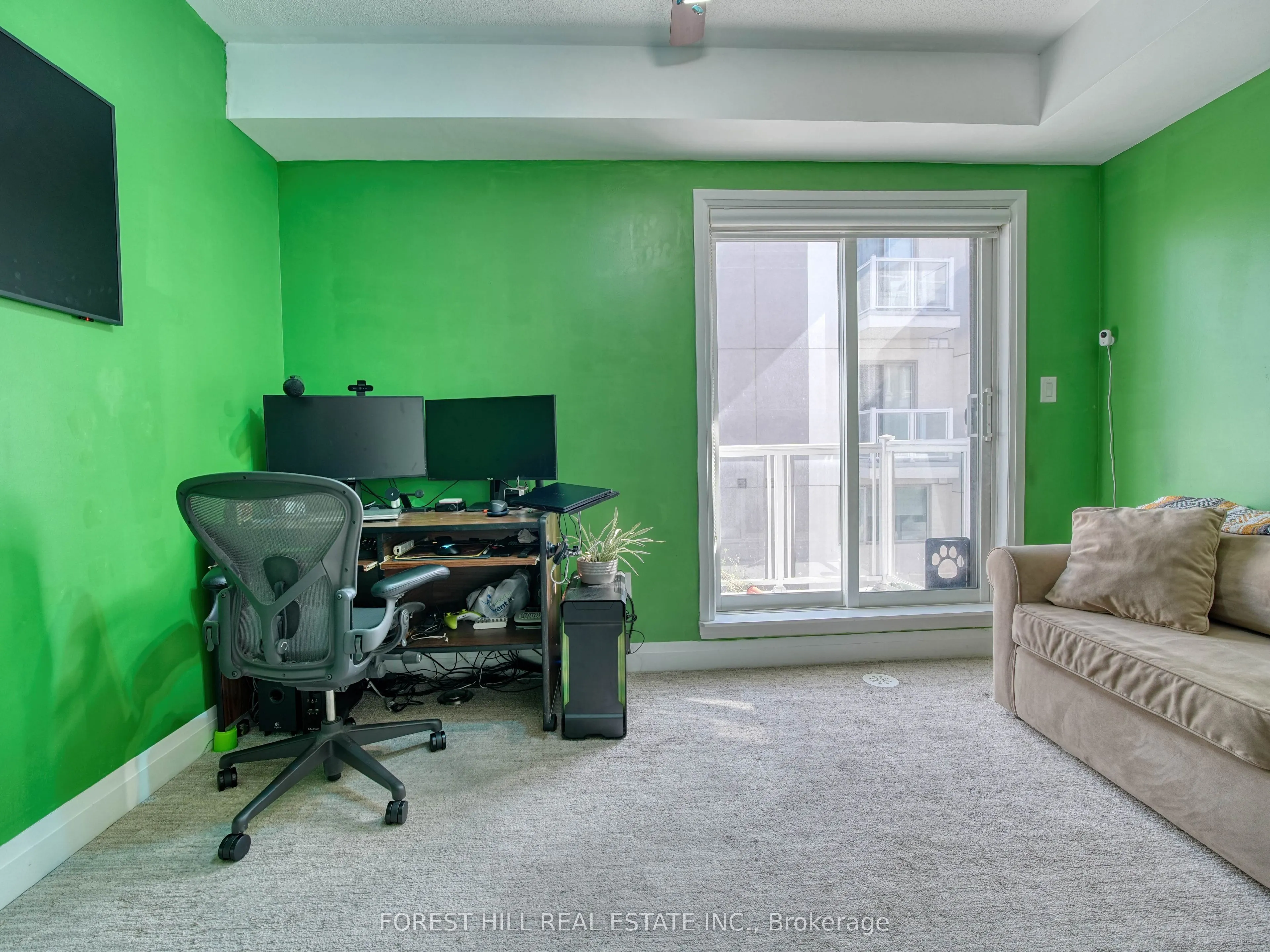1870 Altona Road #18