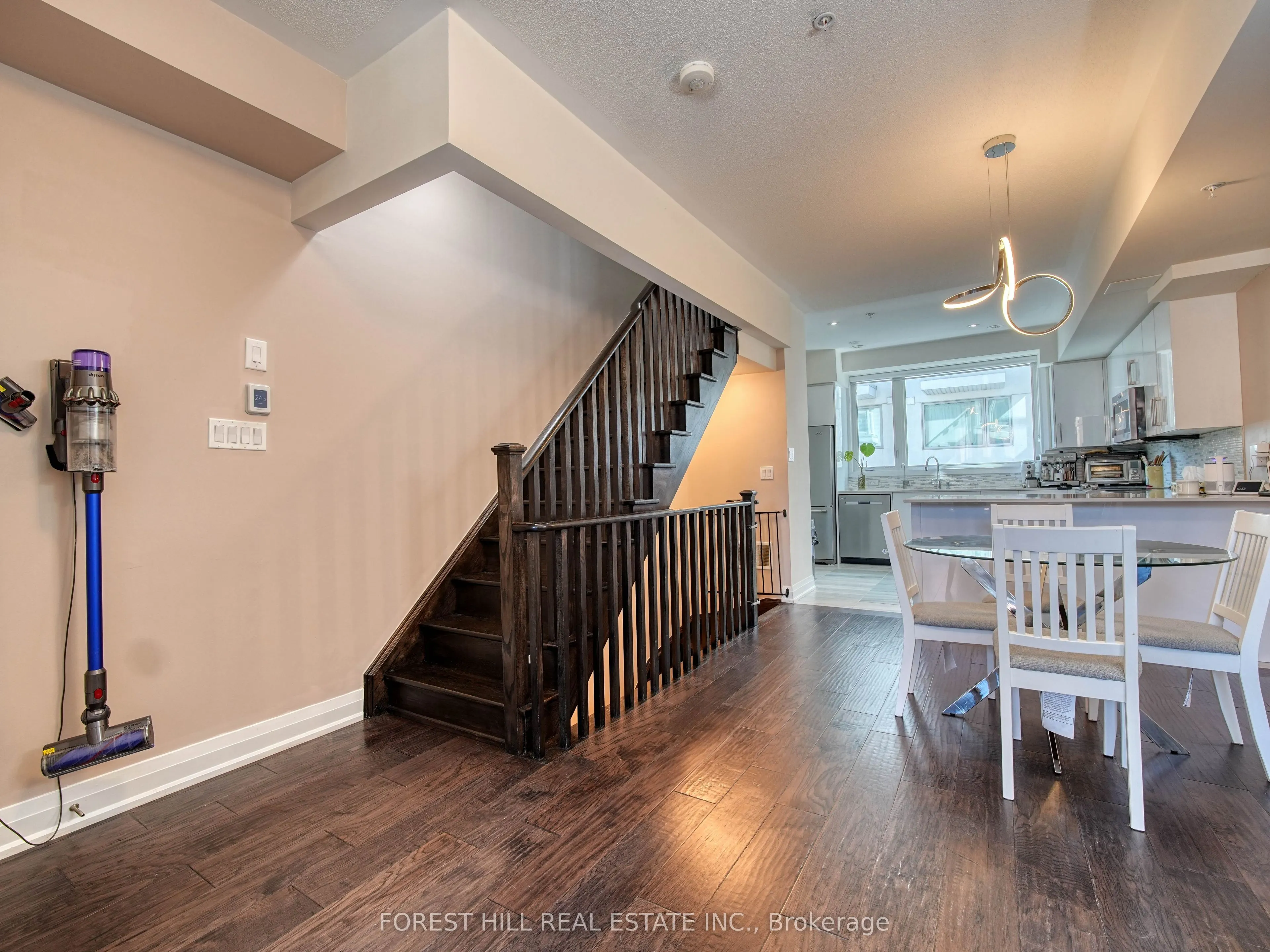 1870 Altona Road #18