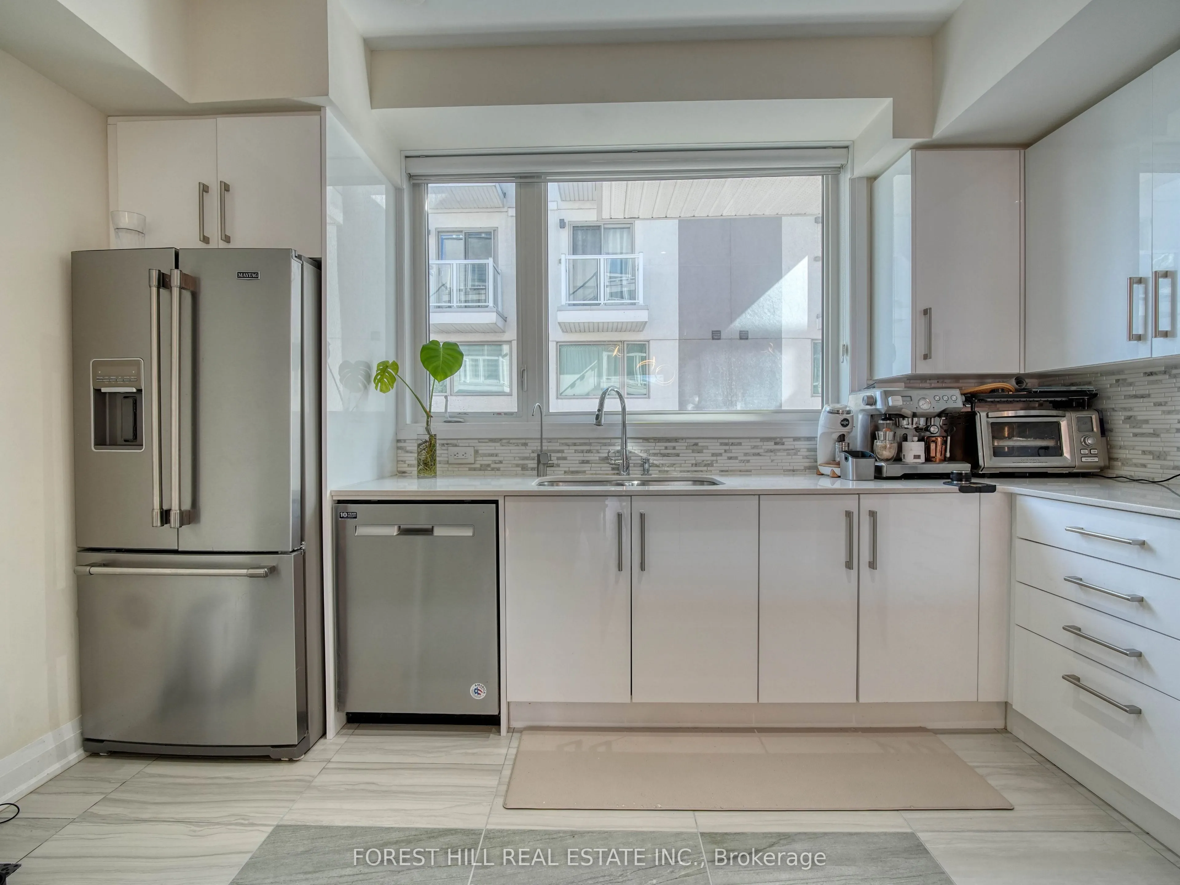 1870 Altona Road #18