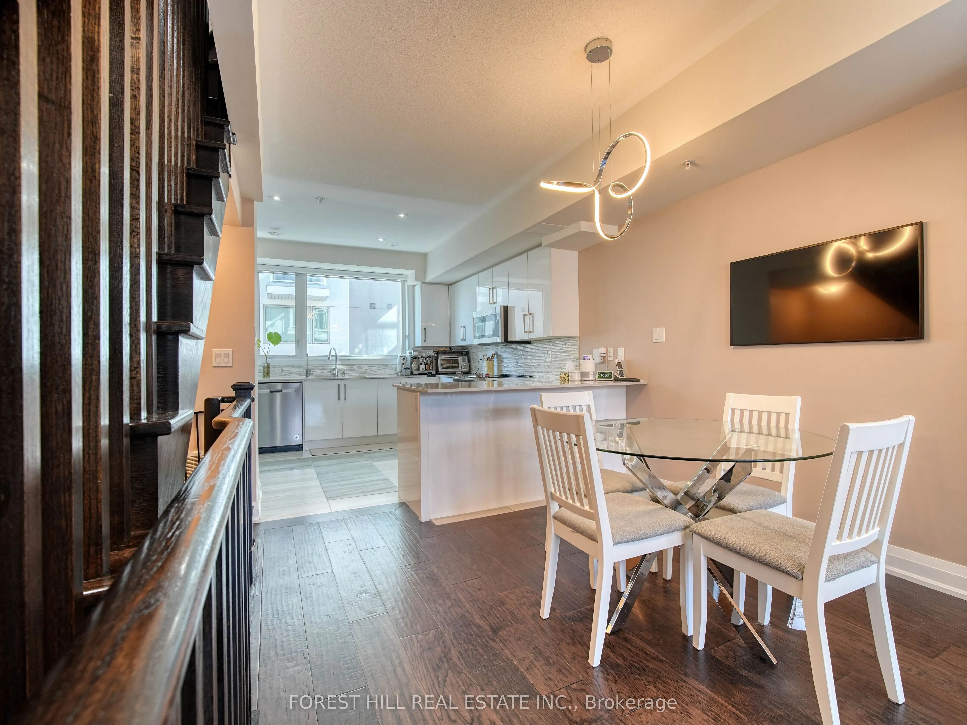 1870 Altona Road #18