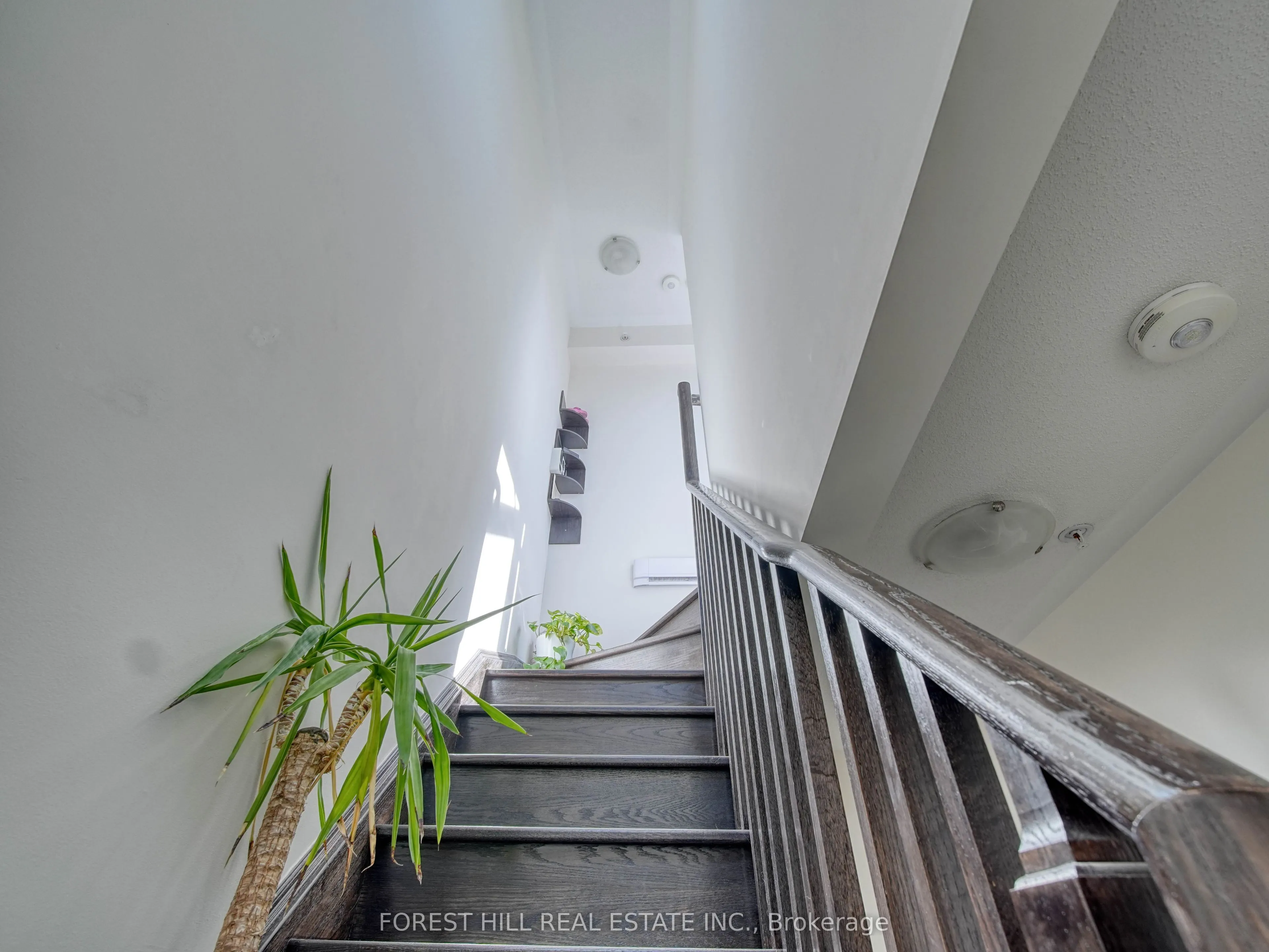 1870 Altona Road #18