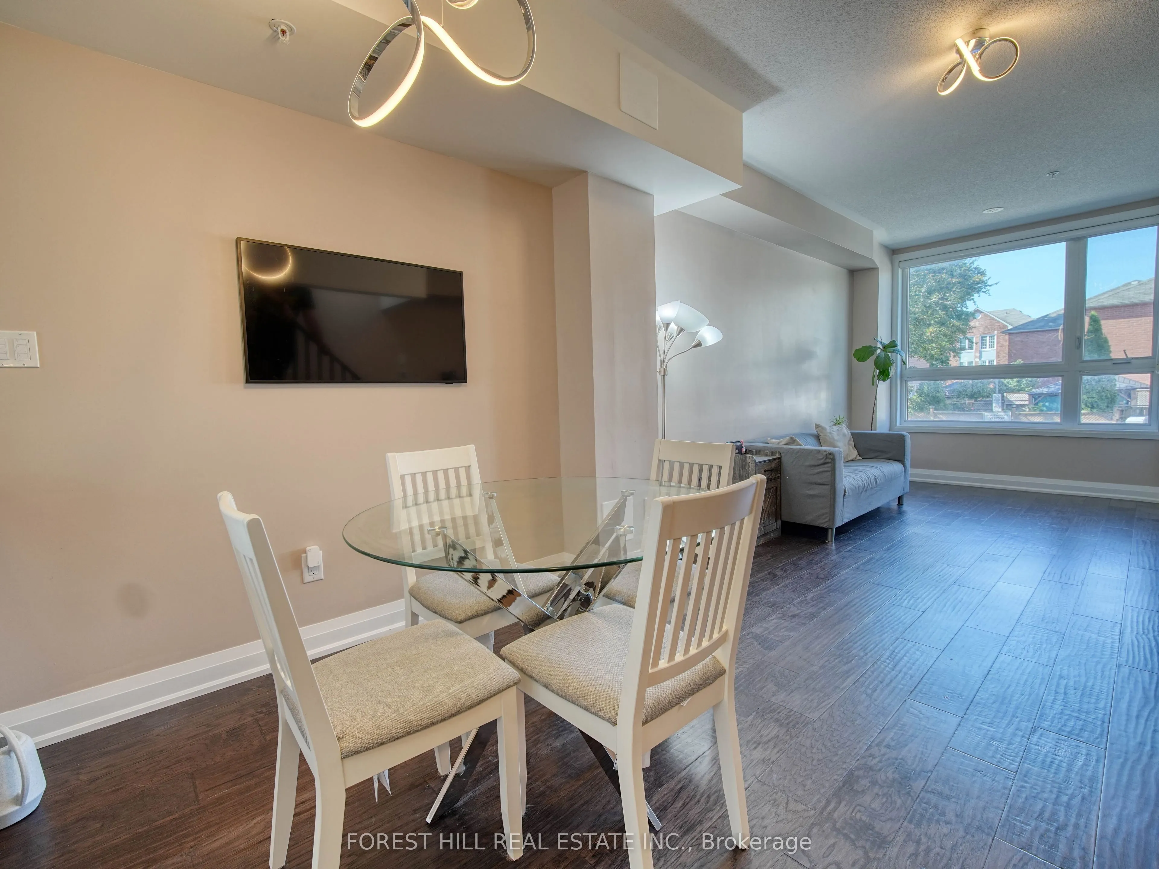 1870 Altona Road #18