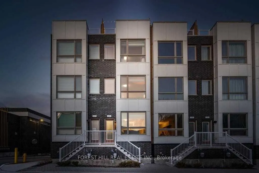 1870 Altona Road #18