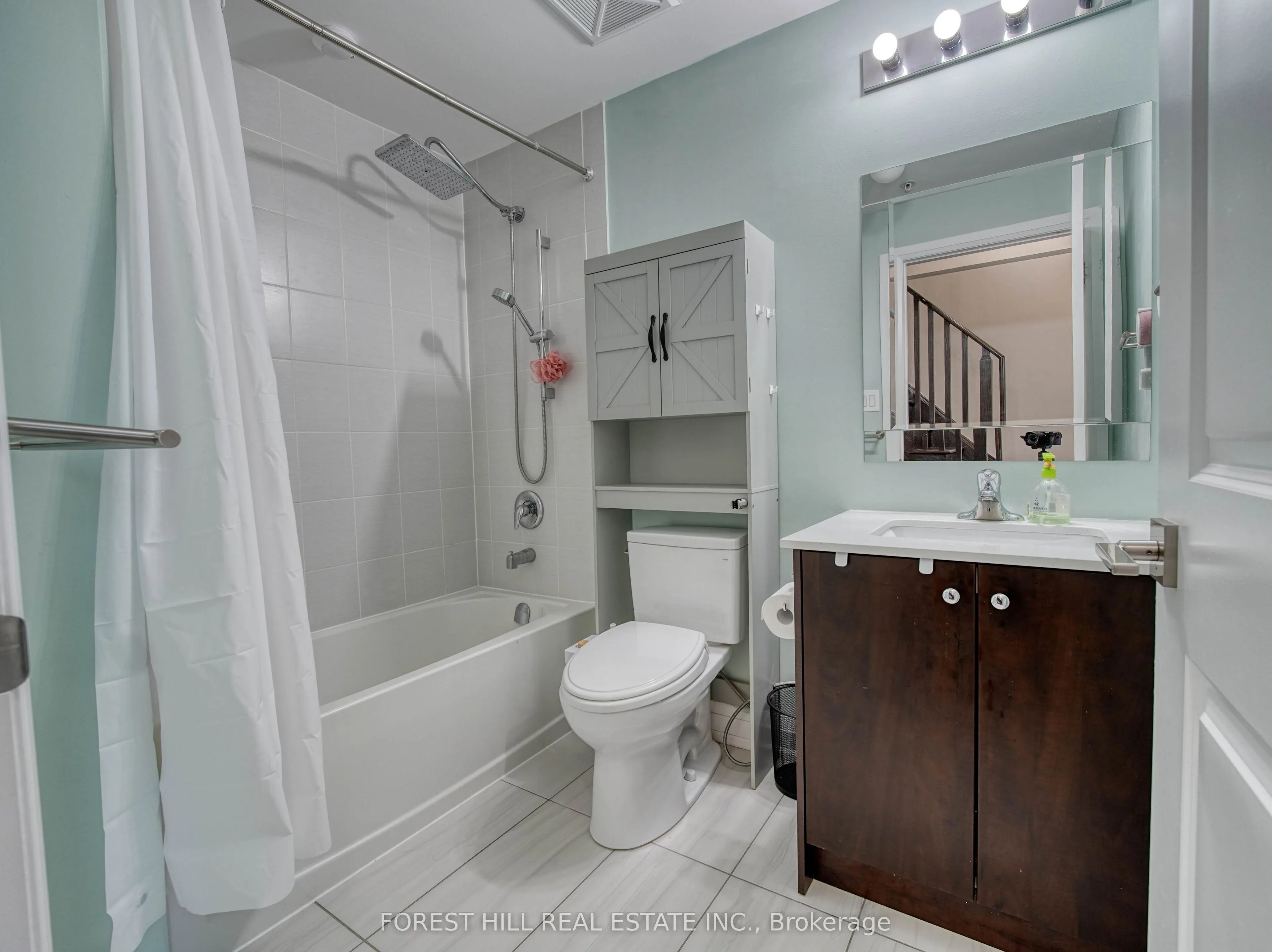 1870 Altona Road #18