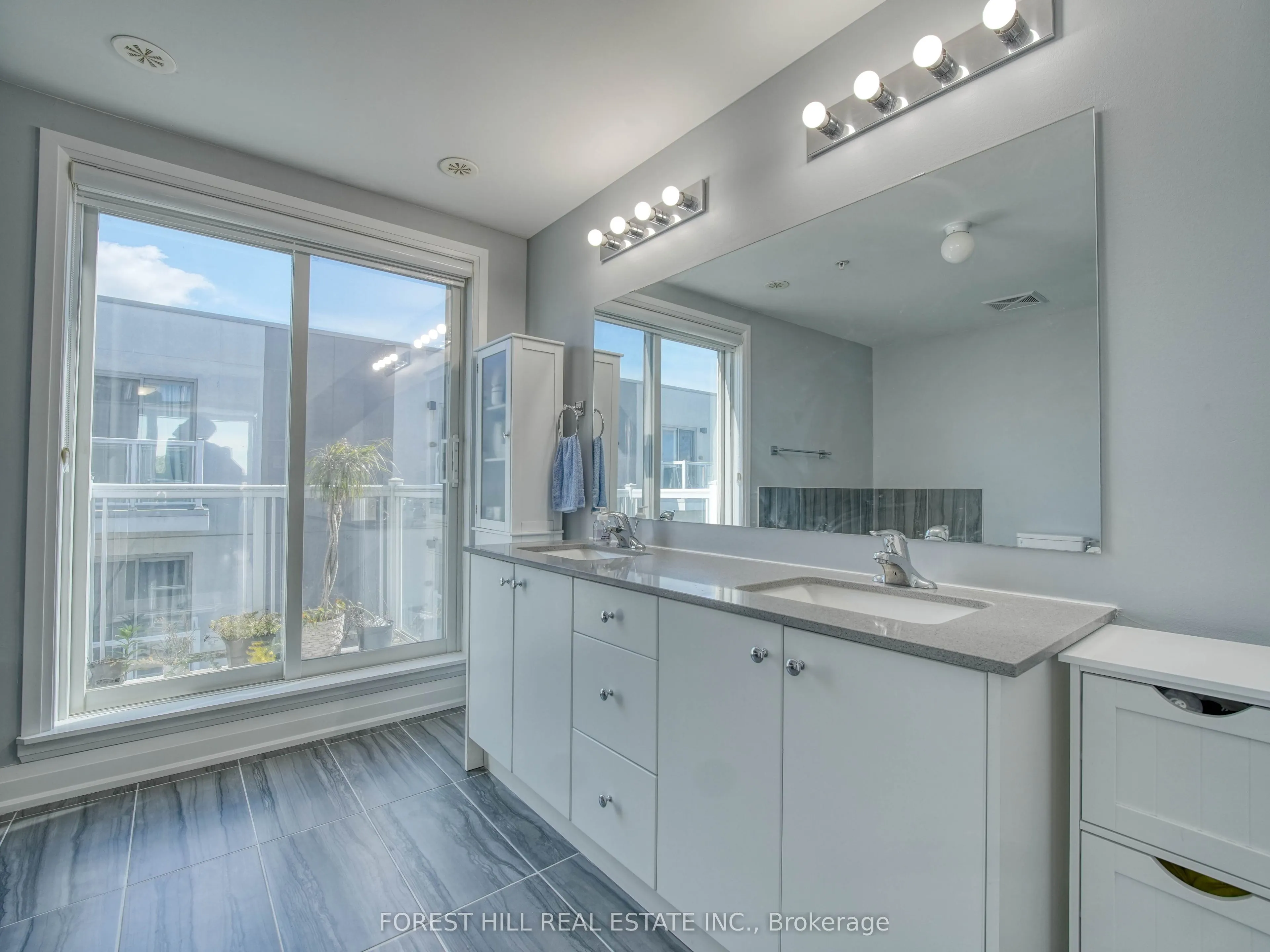 1870 Altona Road #18