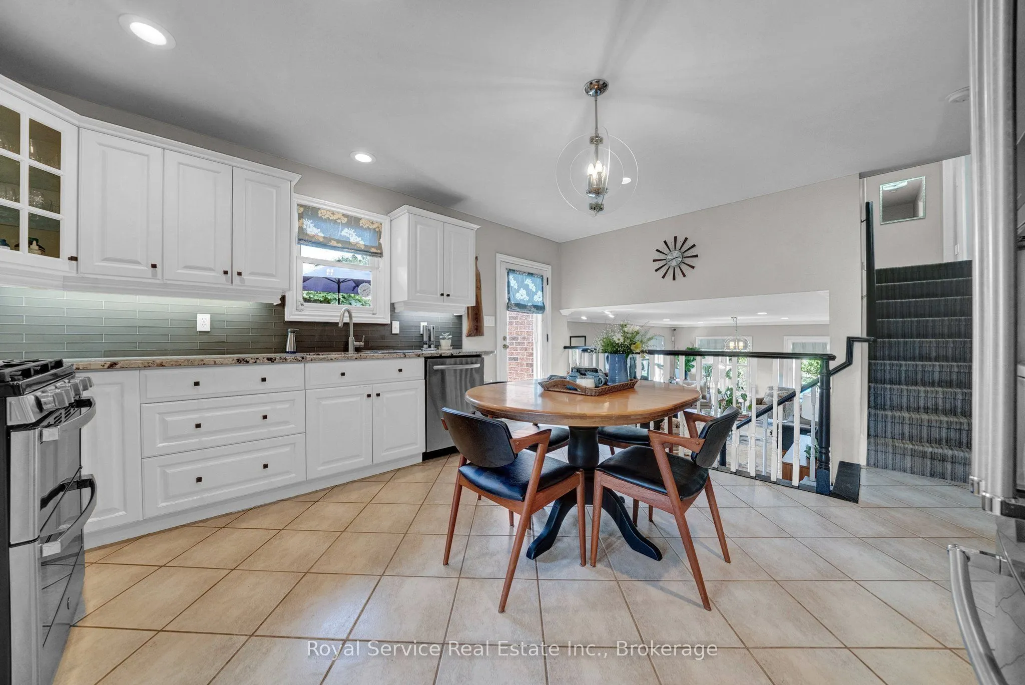 88 Simpson Avenue