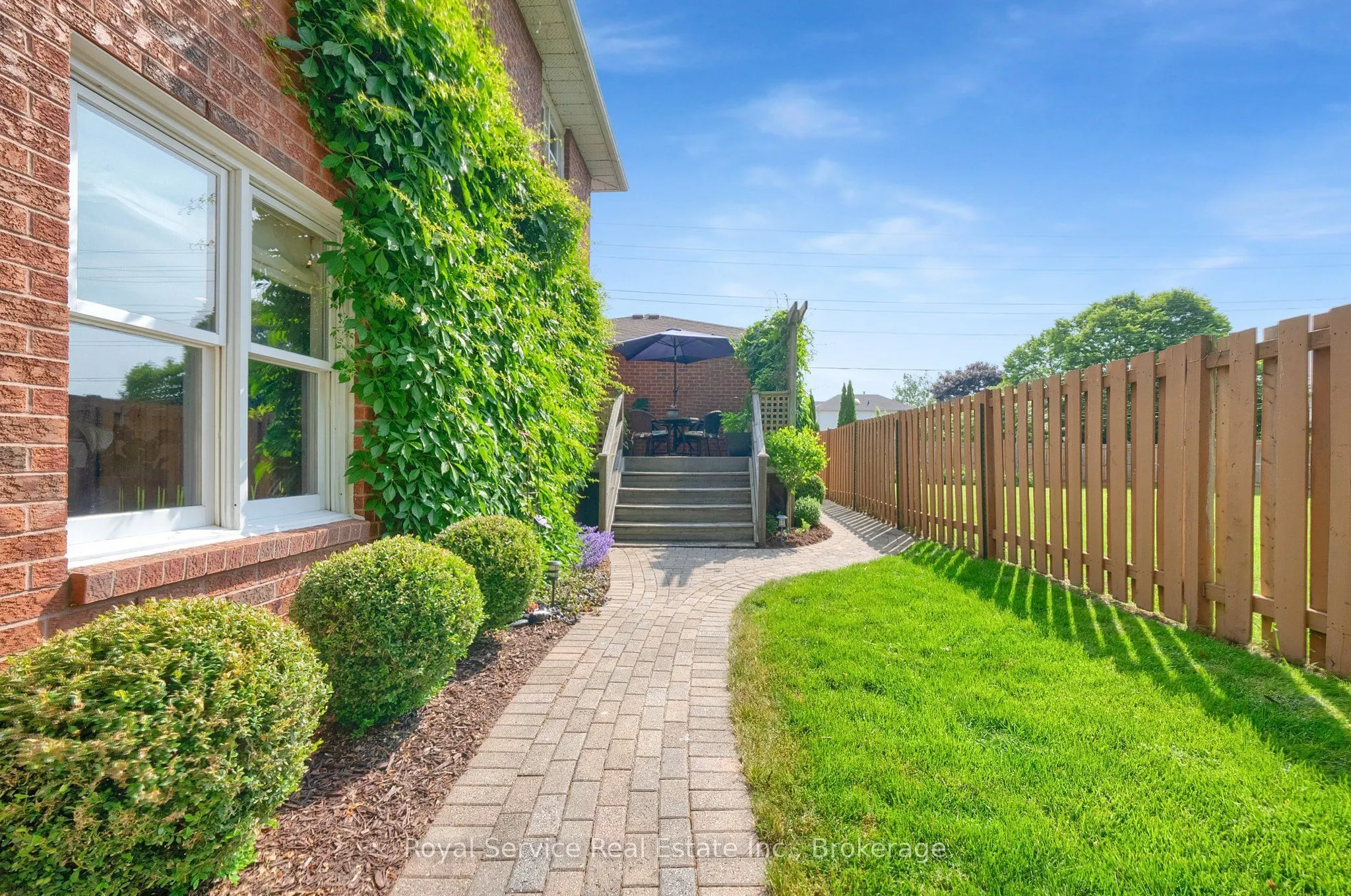 88 Simpson Avenue