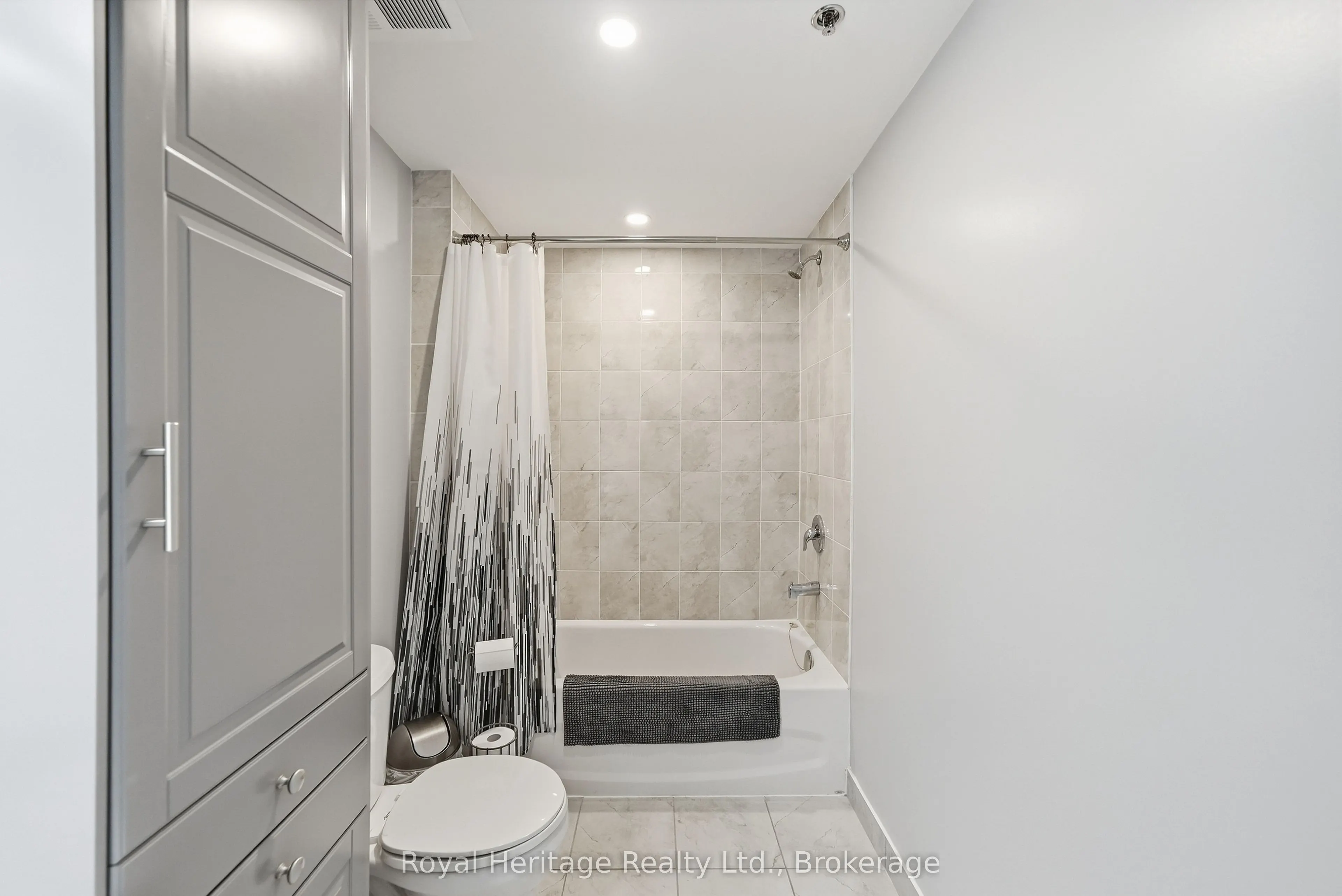 21 Brookhouse Drive #106