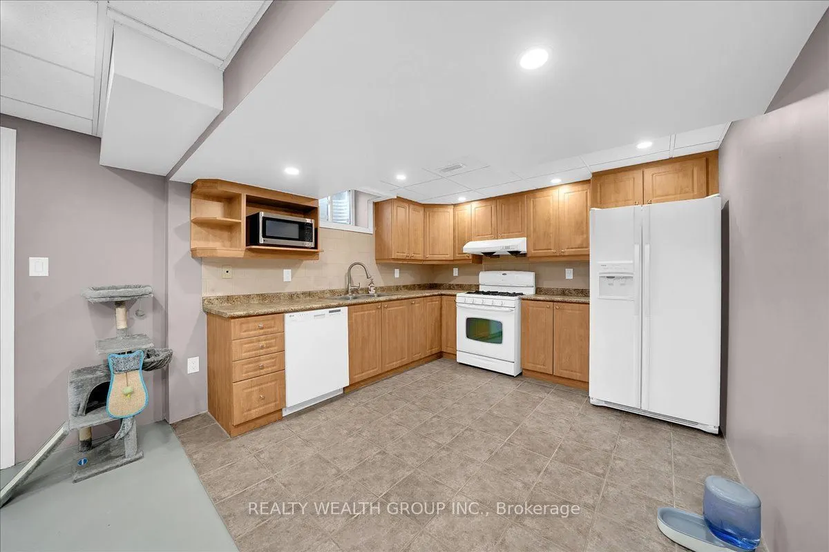 1576 Saugeen Drive