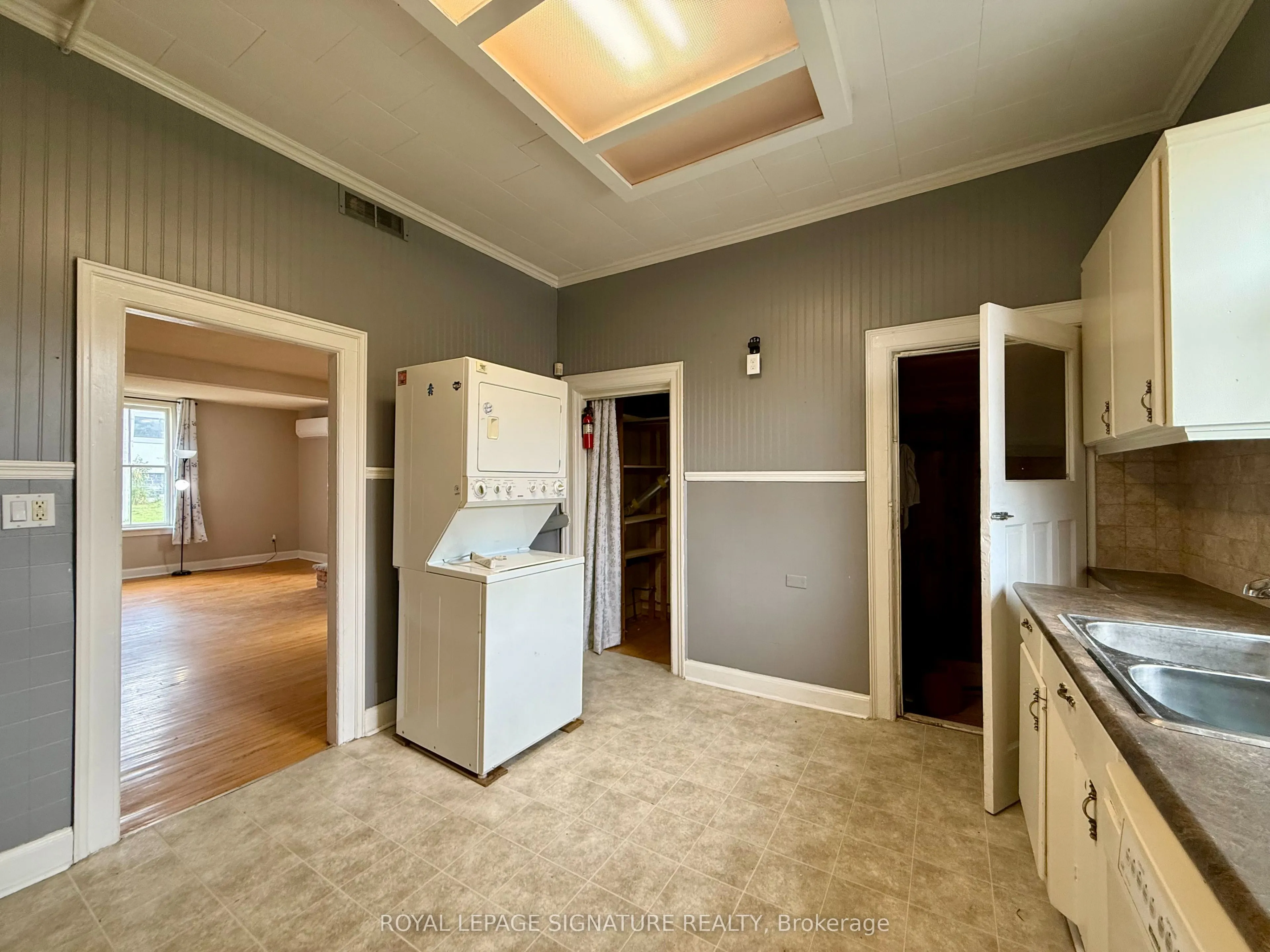 12 Hemlock Avenue