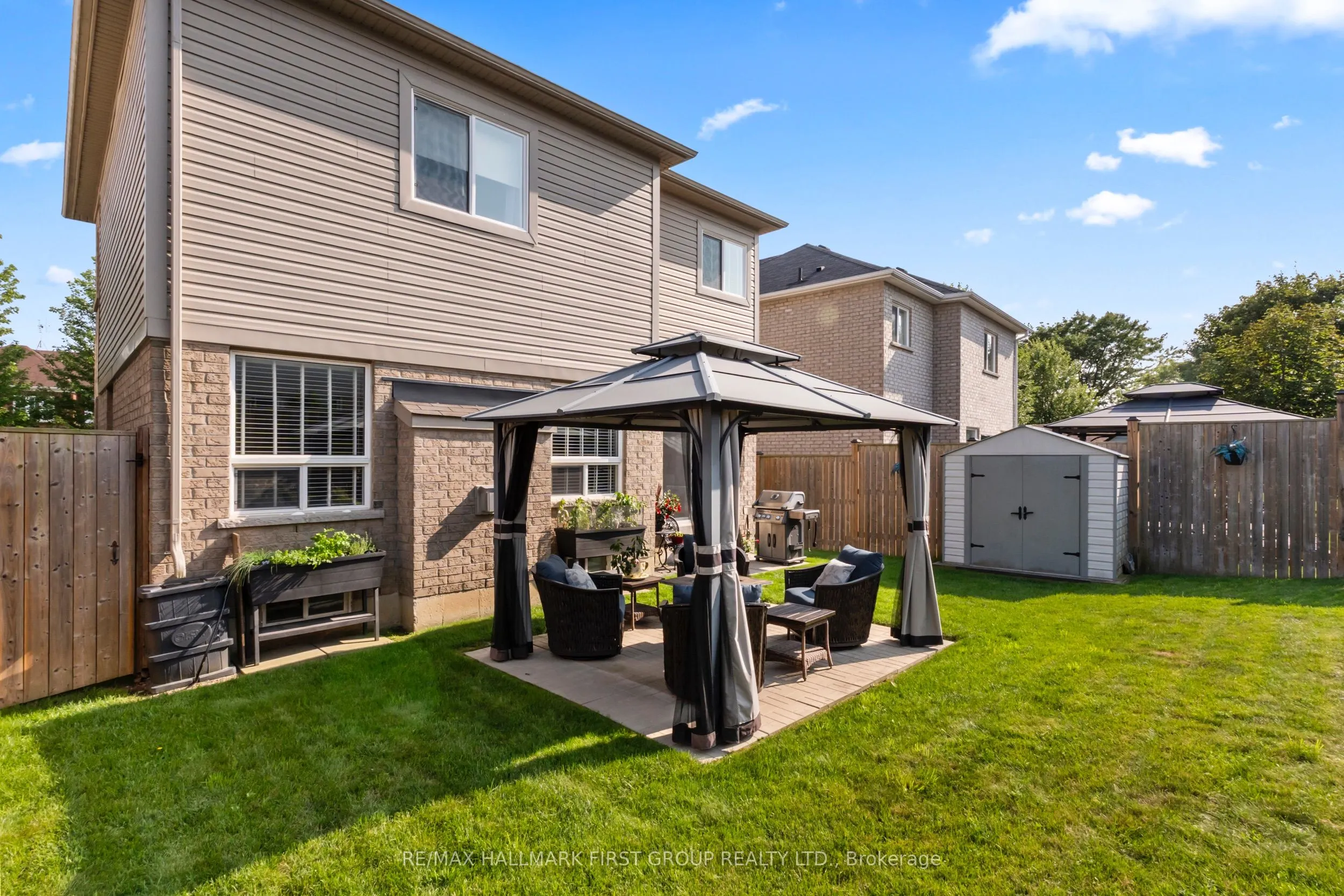 96 Redfern Crescent