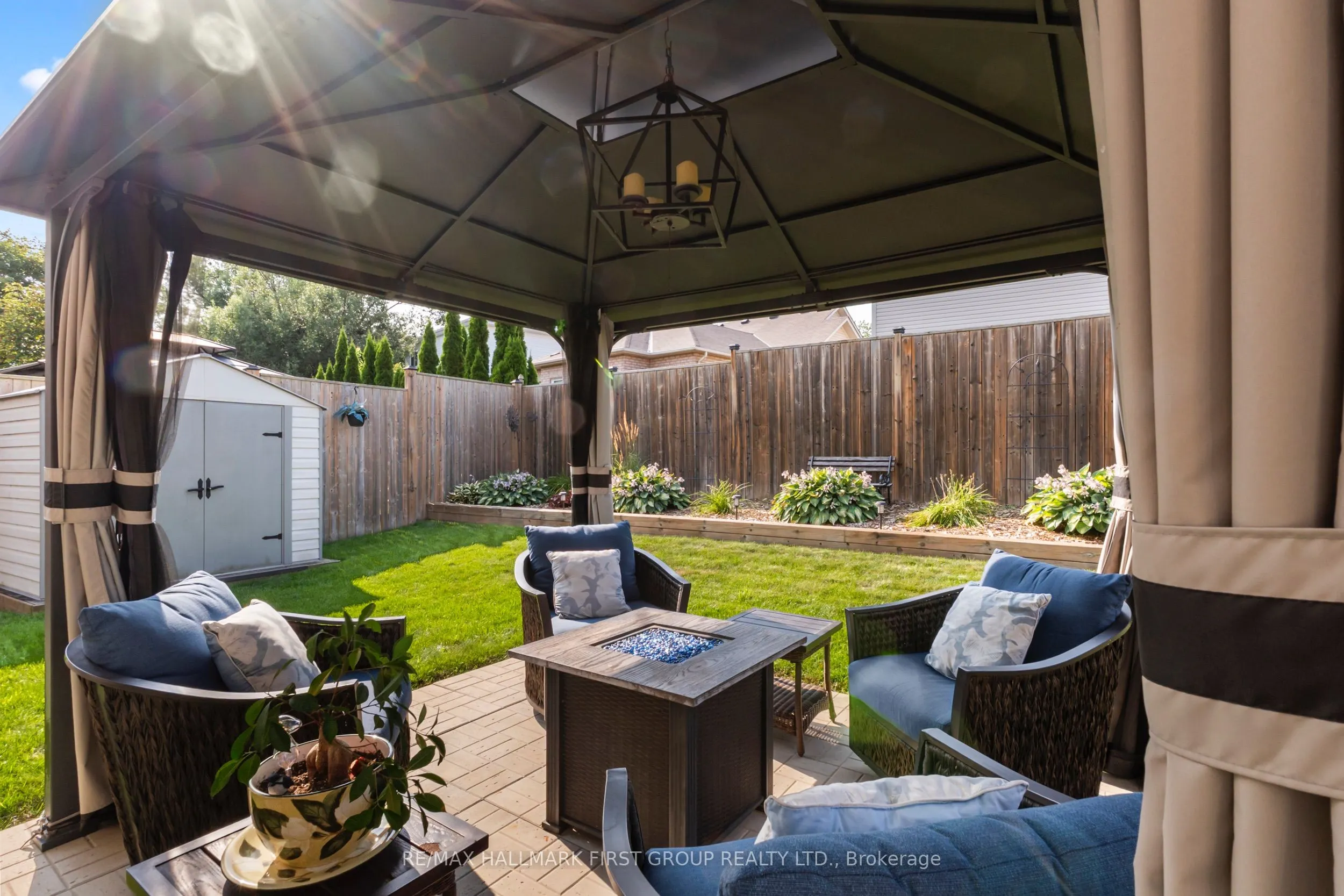 96 Redfern Crescent