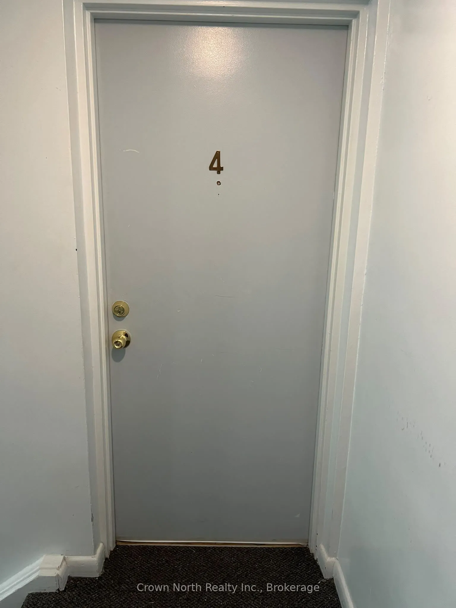 239 Montrave Avenue #4