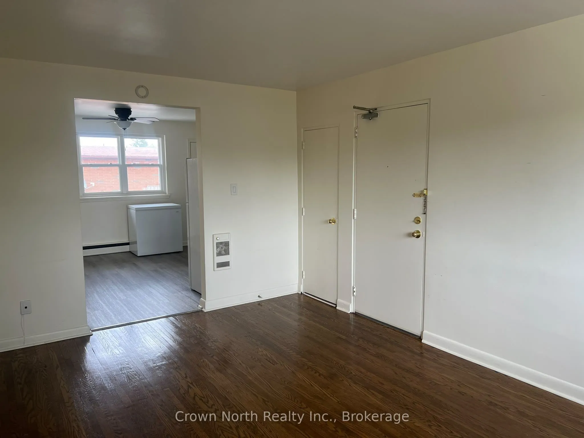 239 Montrave Avenue #4