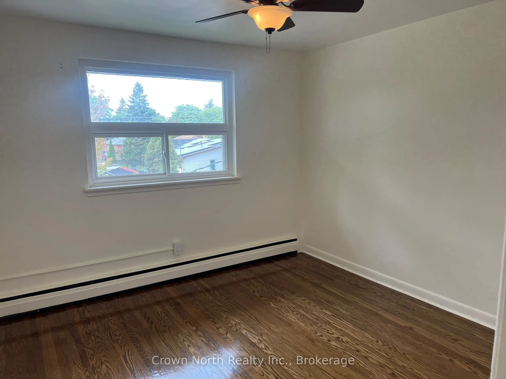 239 Montrave Avenue #4