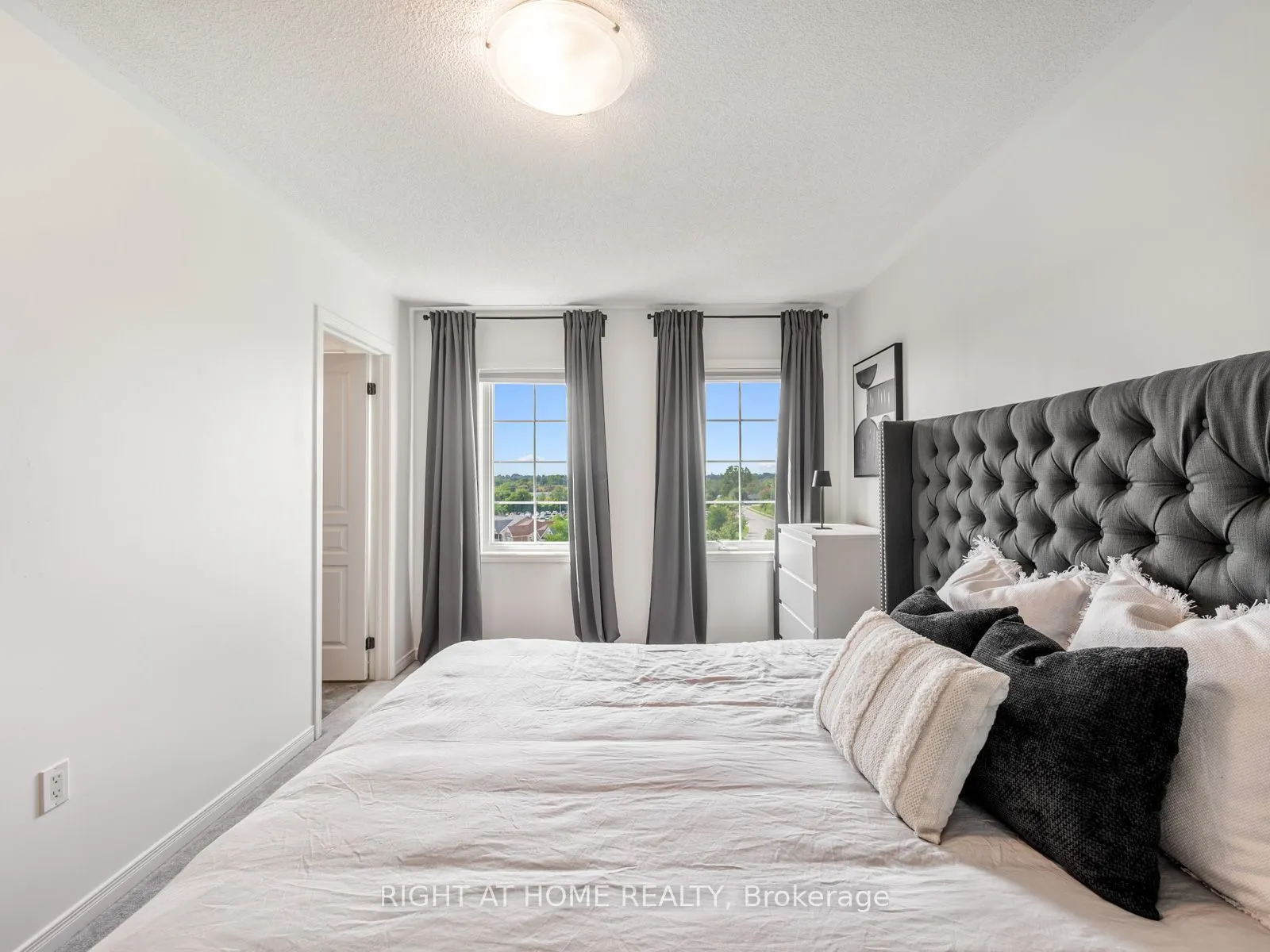 100 Magpie Way