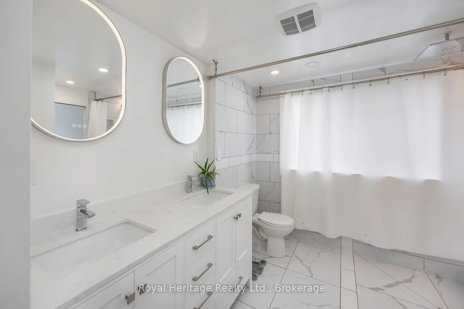 207 Valencia Road