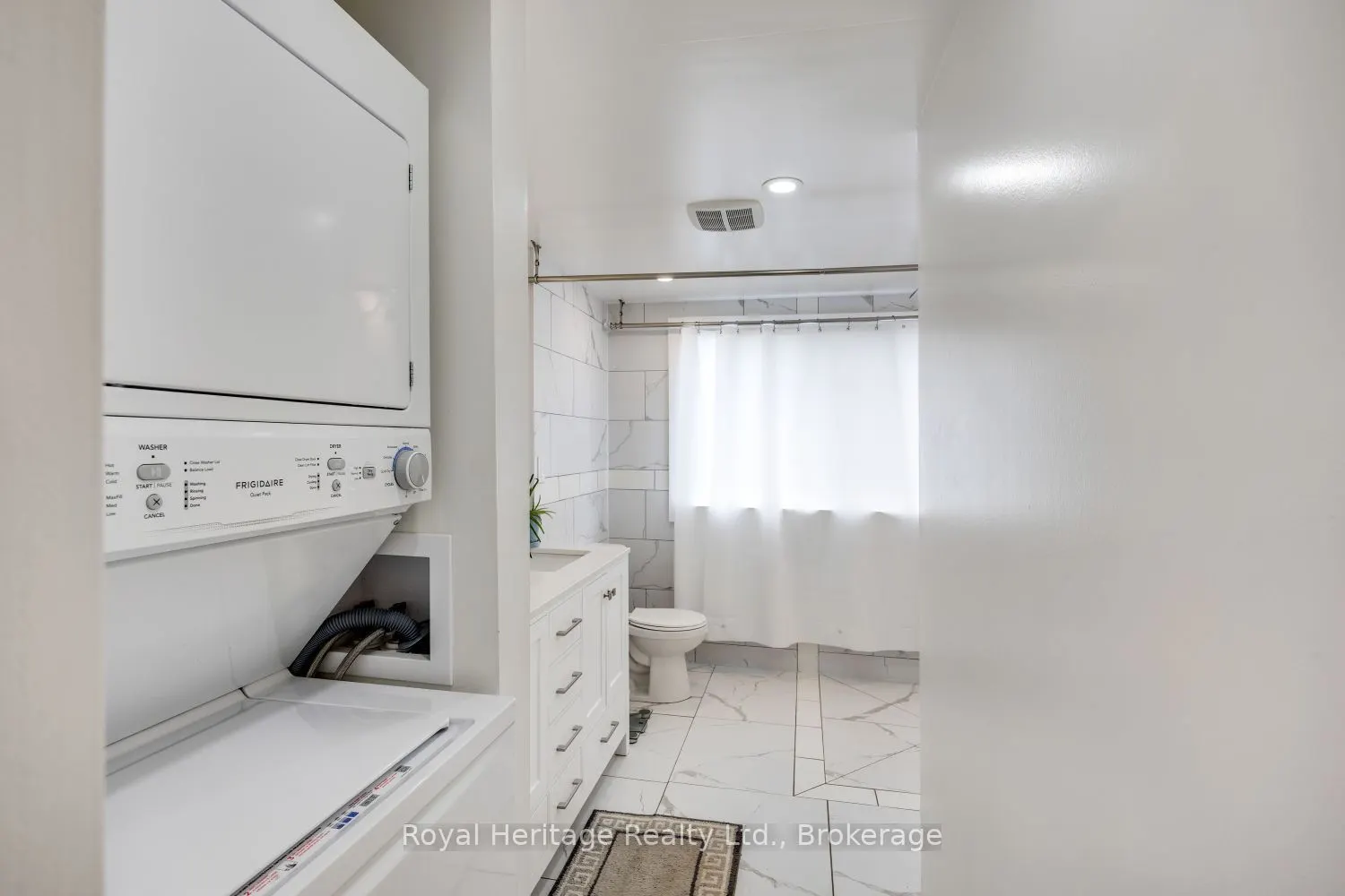 207 Valencia Road