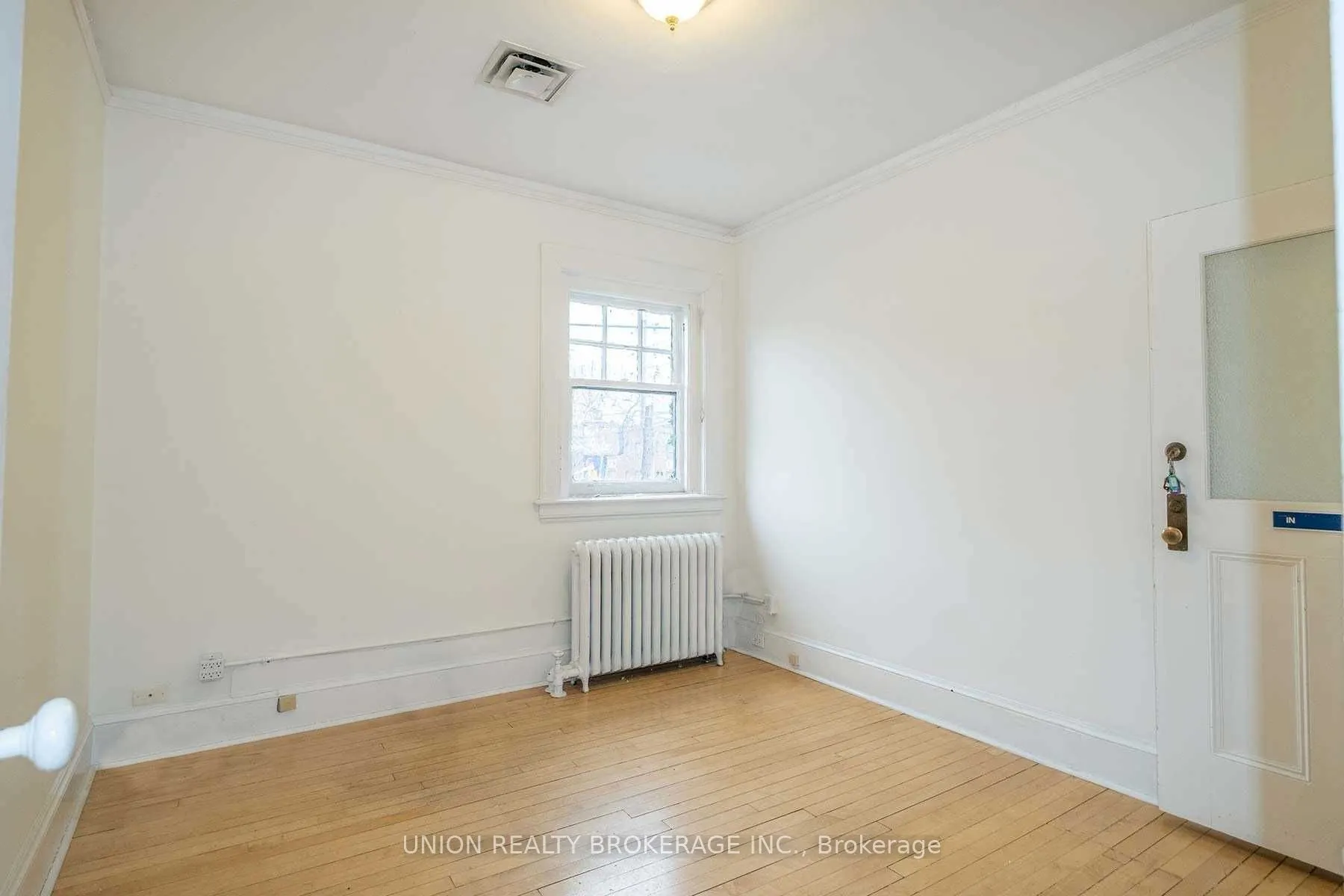 2234 Queen Street E #1