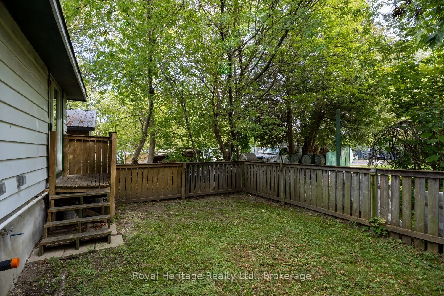 207 Valencia Road