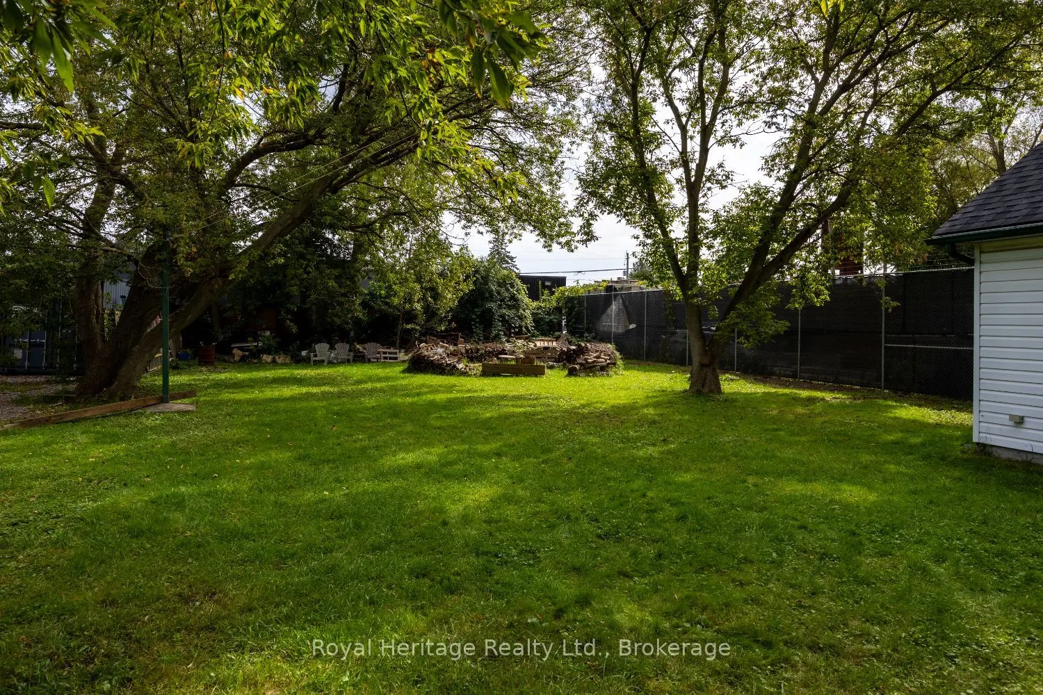 207 Valencia Road