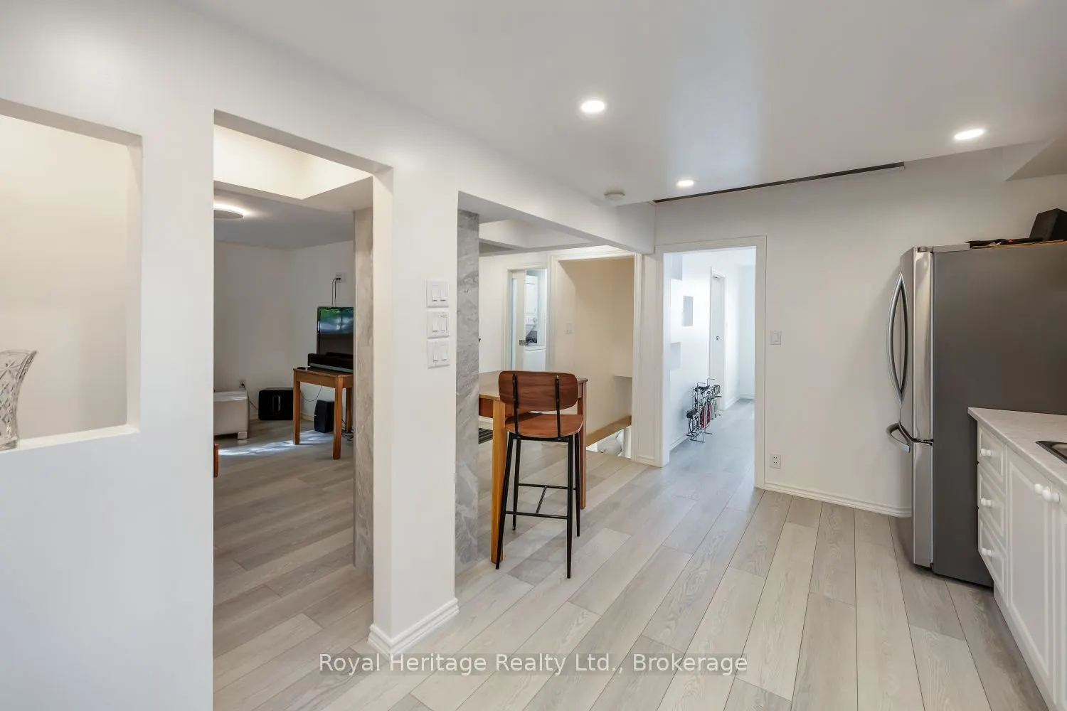 207 Valencia Road