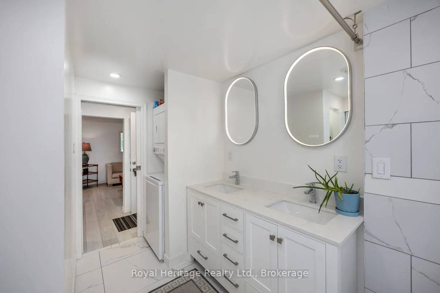 207 Valencia Road