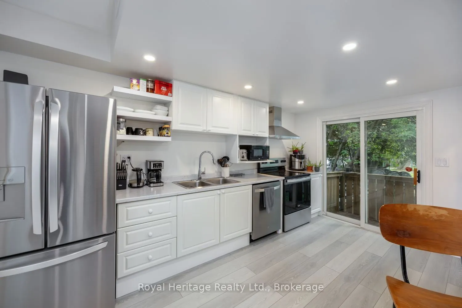 207 Valencia Road