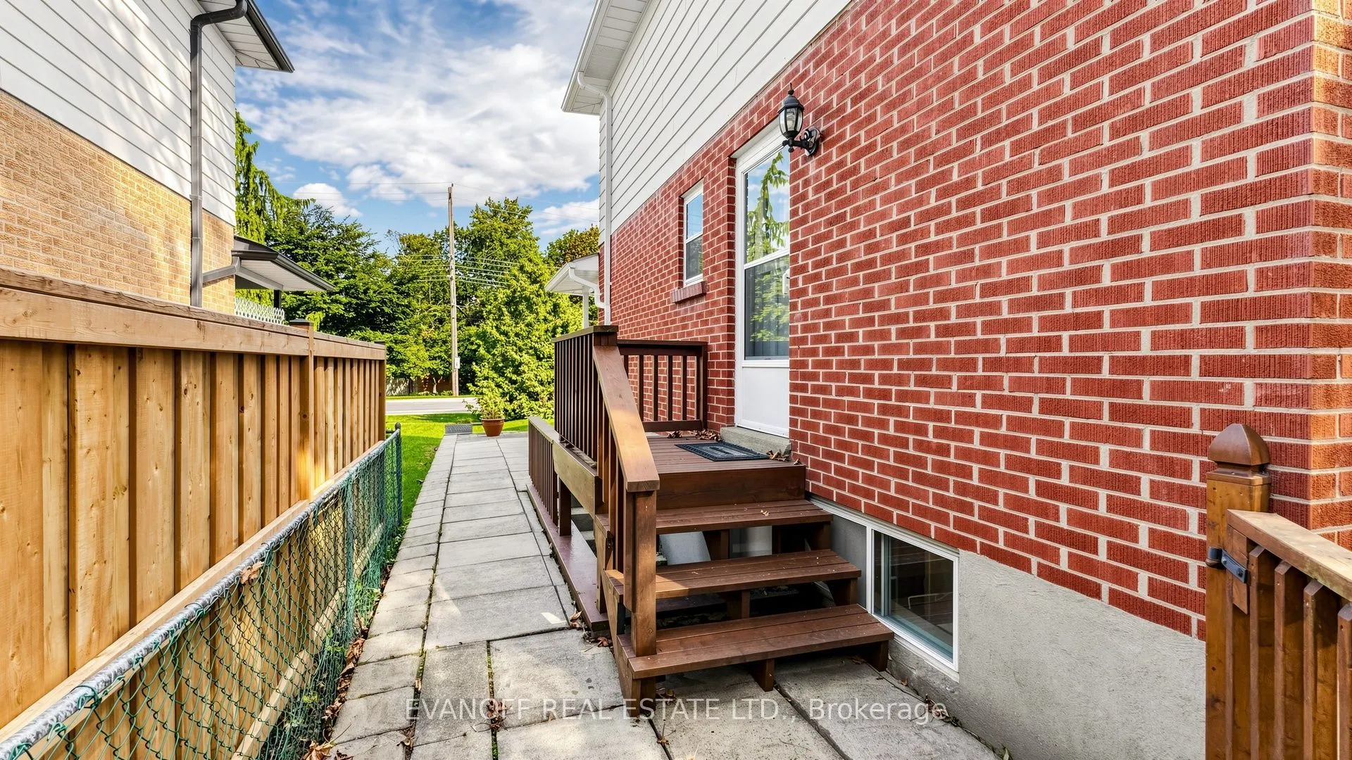 4 Galloway Road