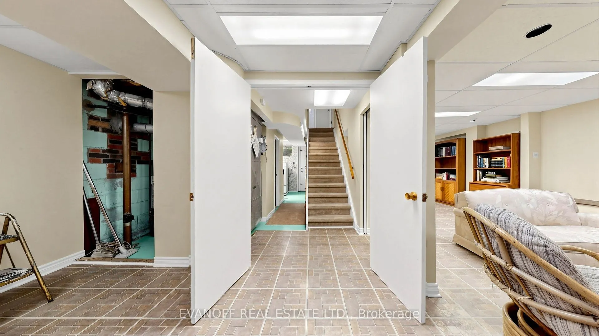 4 Galloway Road