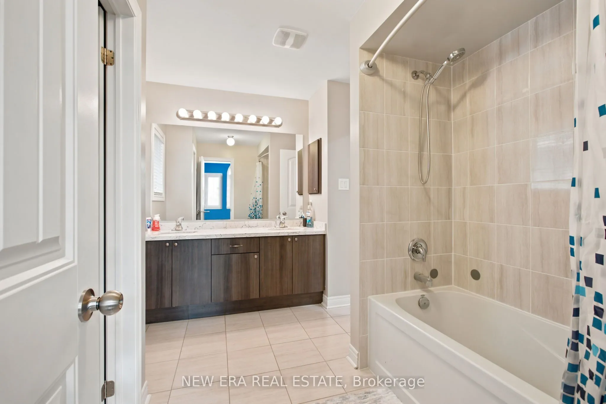 77 Jevons Drive