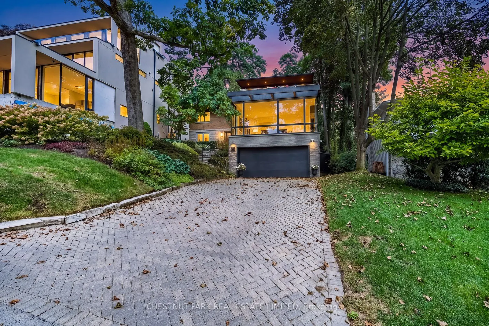 16 Fallingbrook Wood