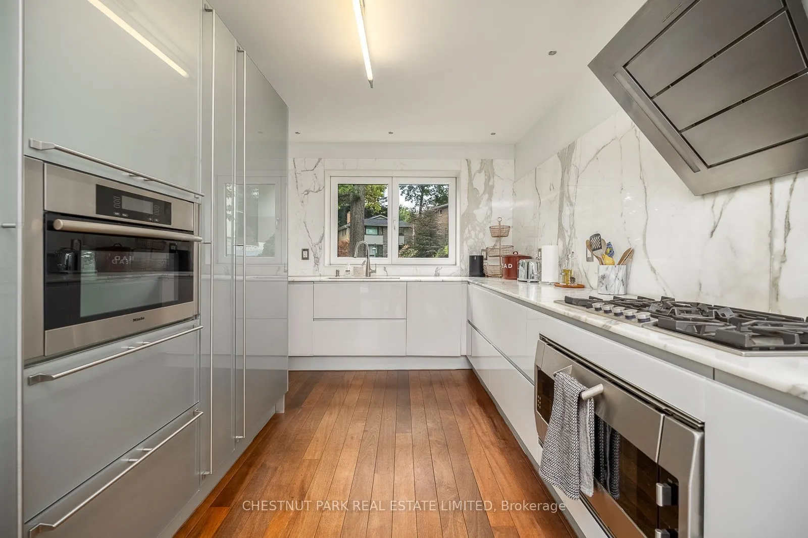 16 Fallingbrook Wood