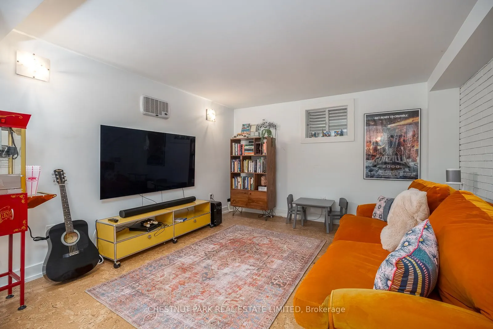 16 Fallingbrook Wood