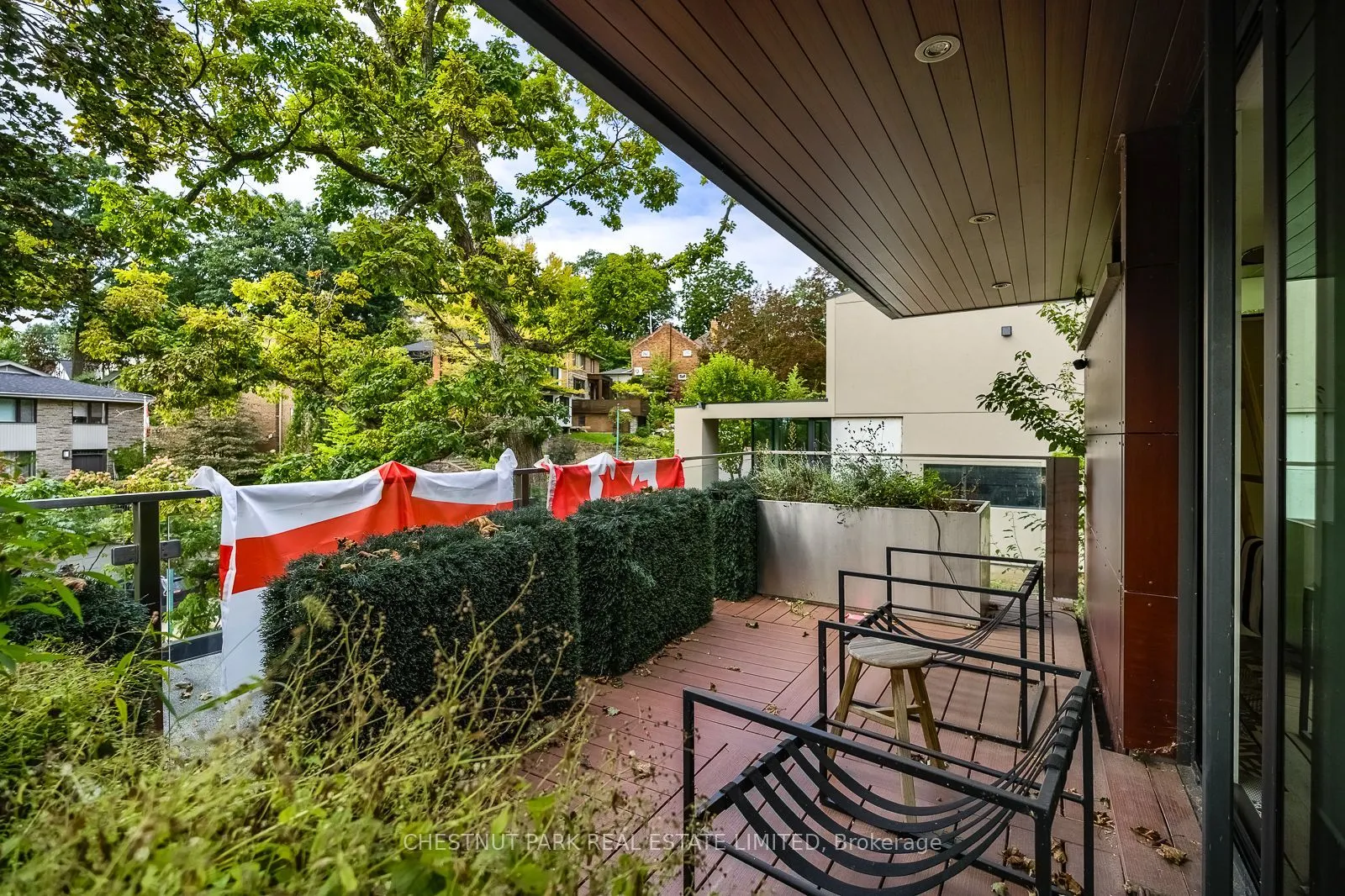 16 Fallingbrook Wood
