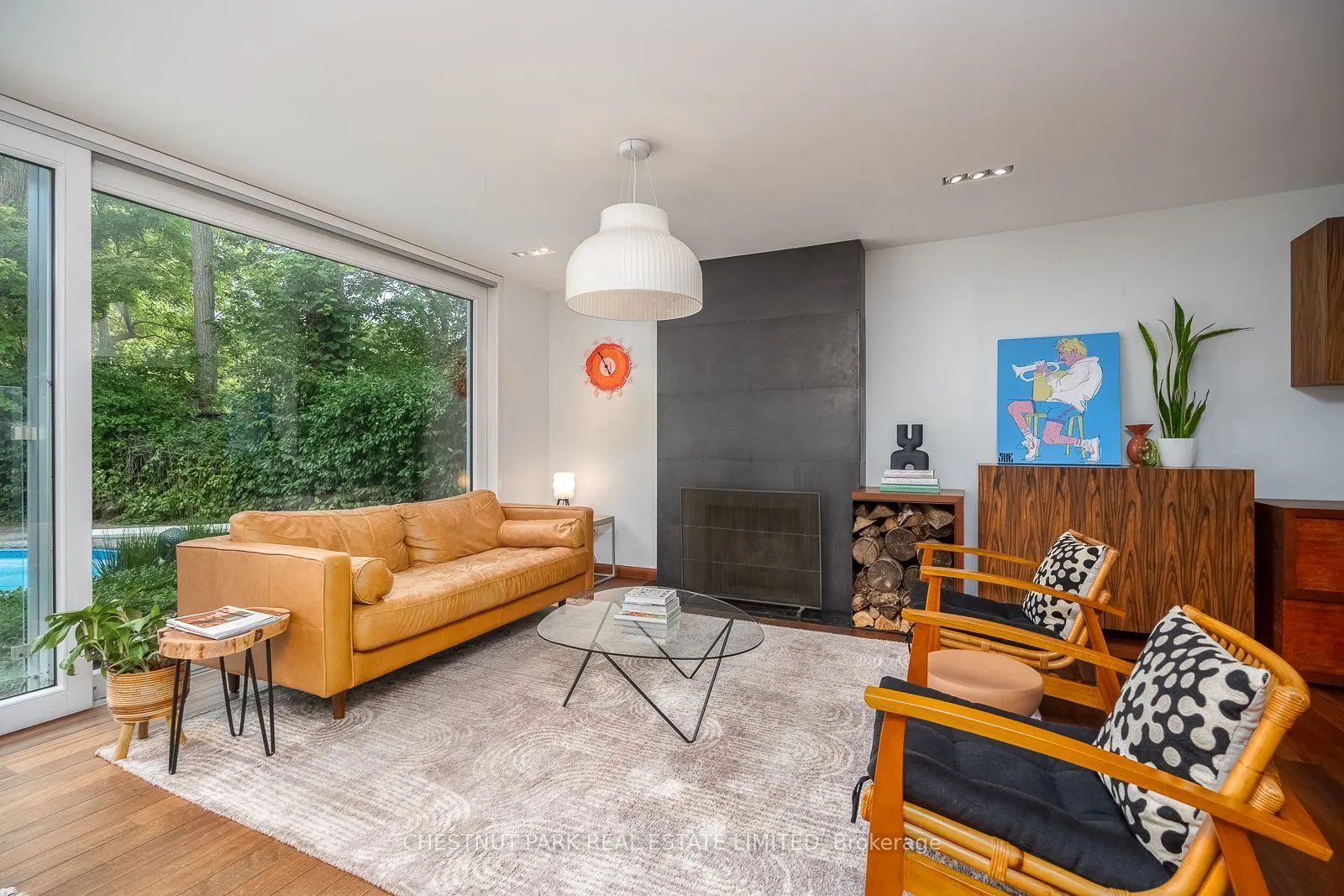 16 Fallingbrook Wood