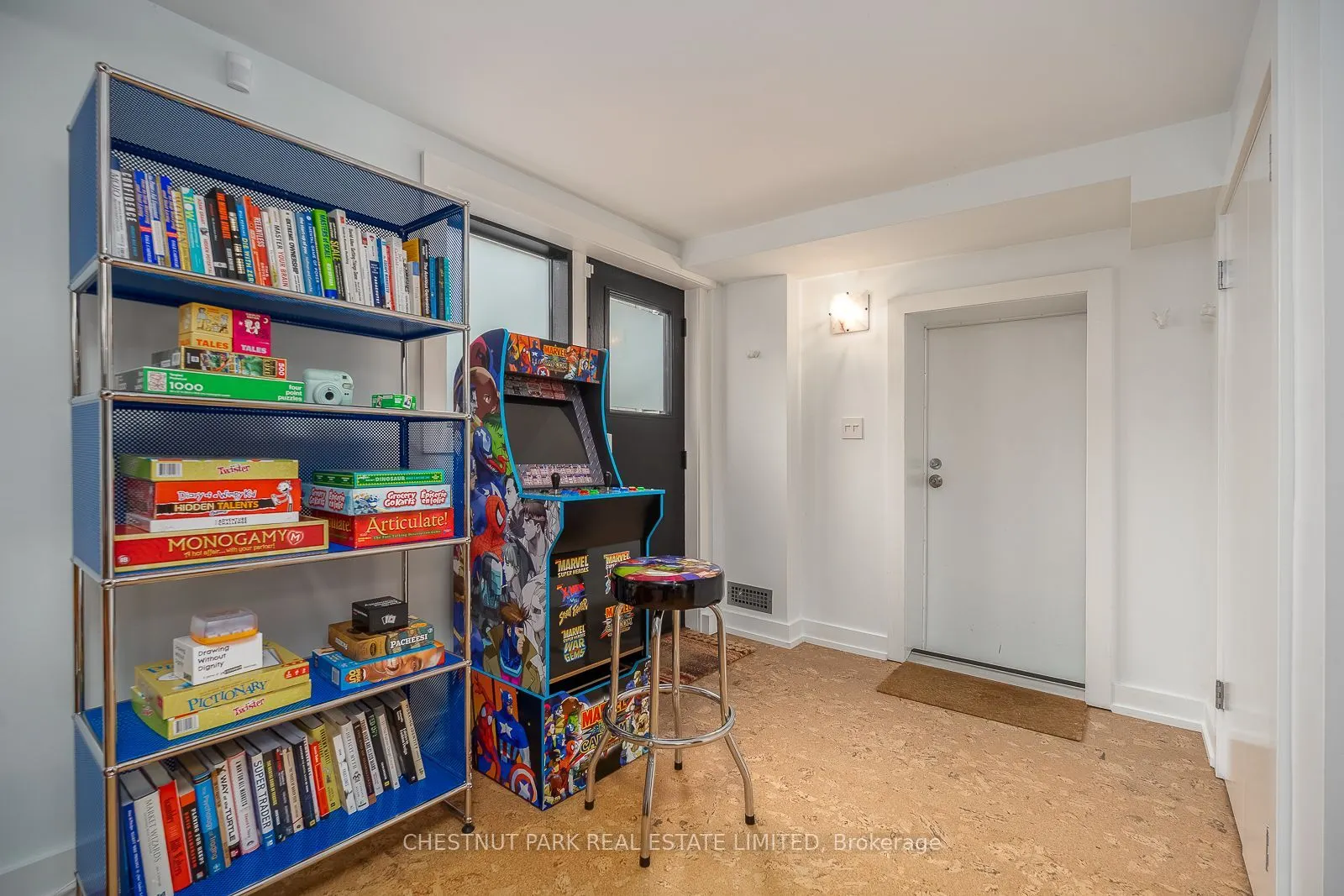 16 Fallingbrook Wood