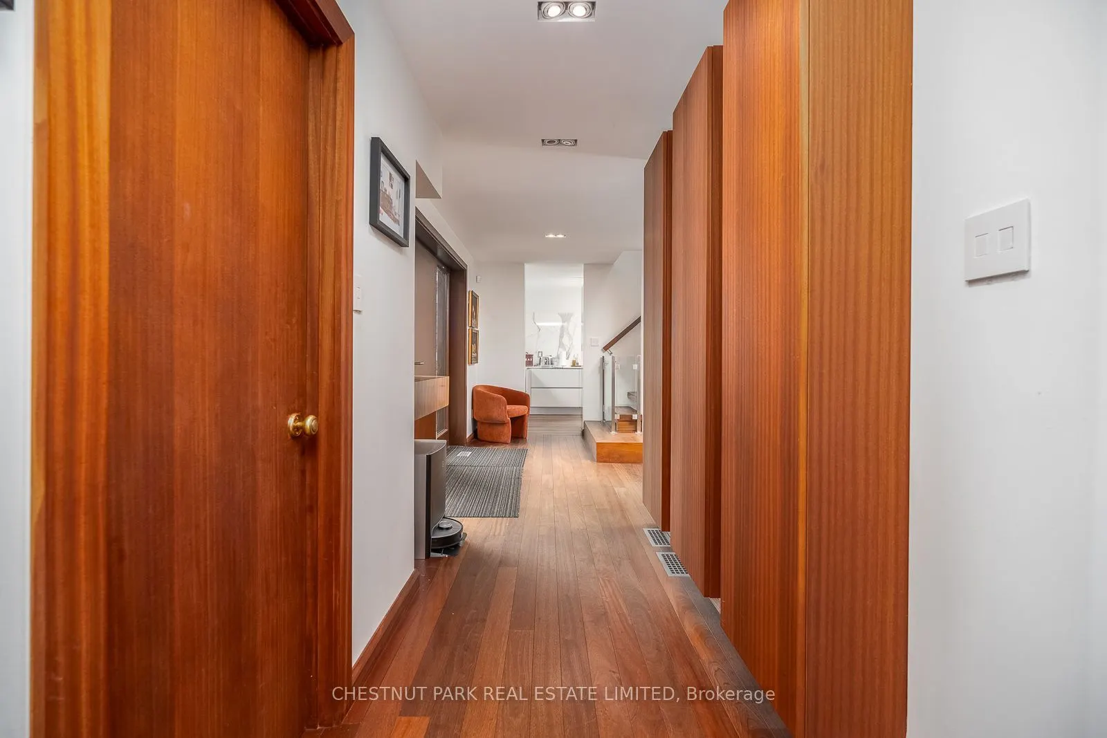 16 Fallingbrook Wood