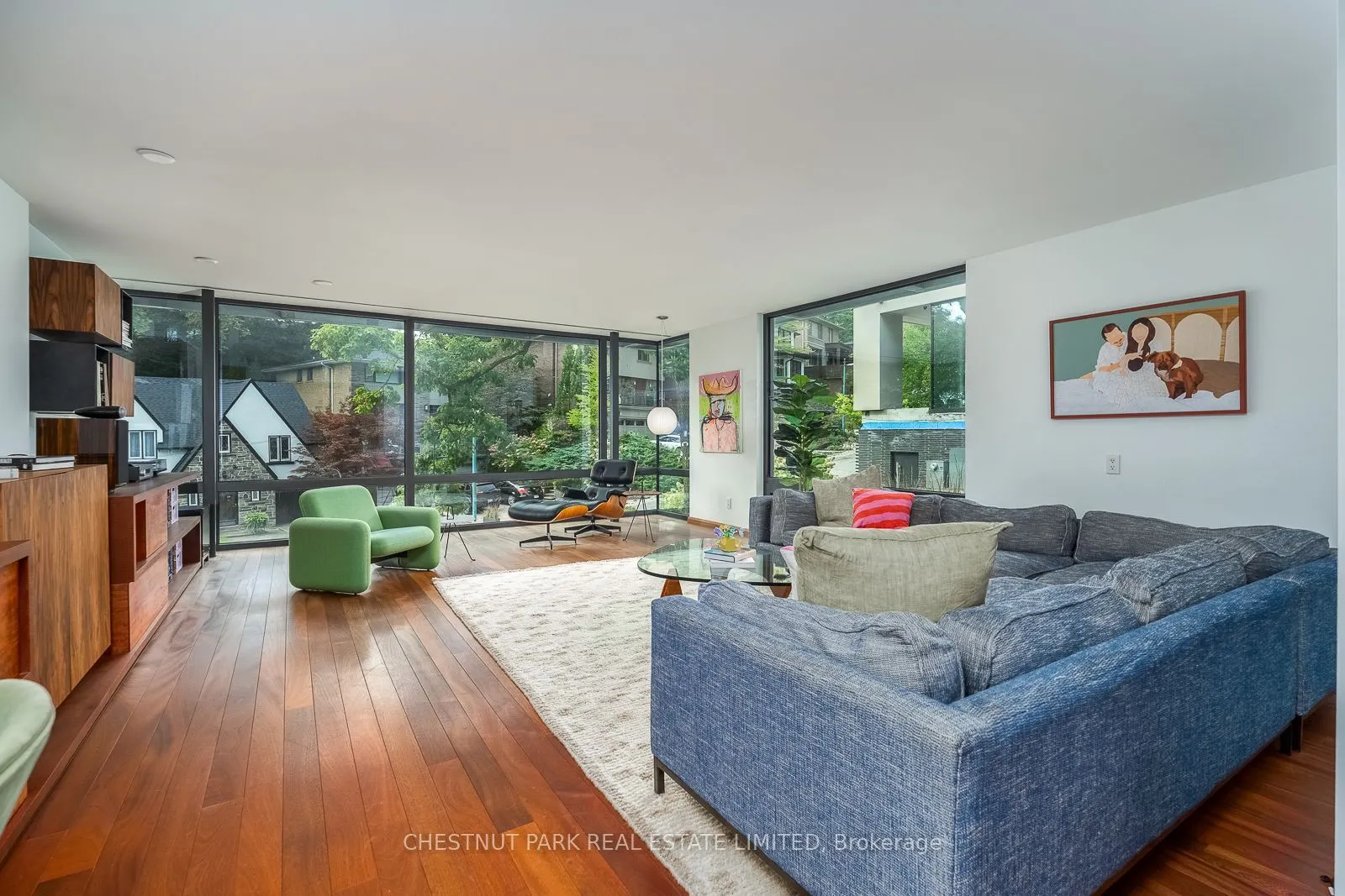 16 Fallingbrook Wood