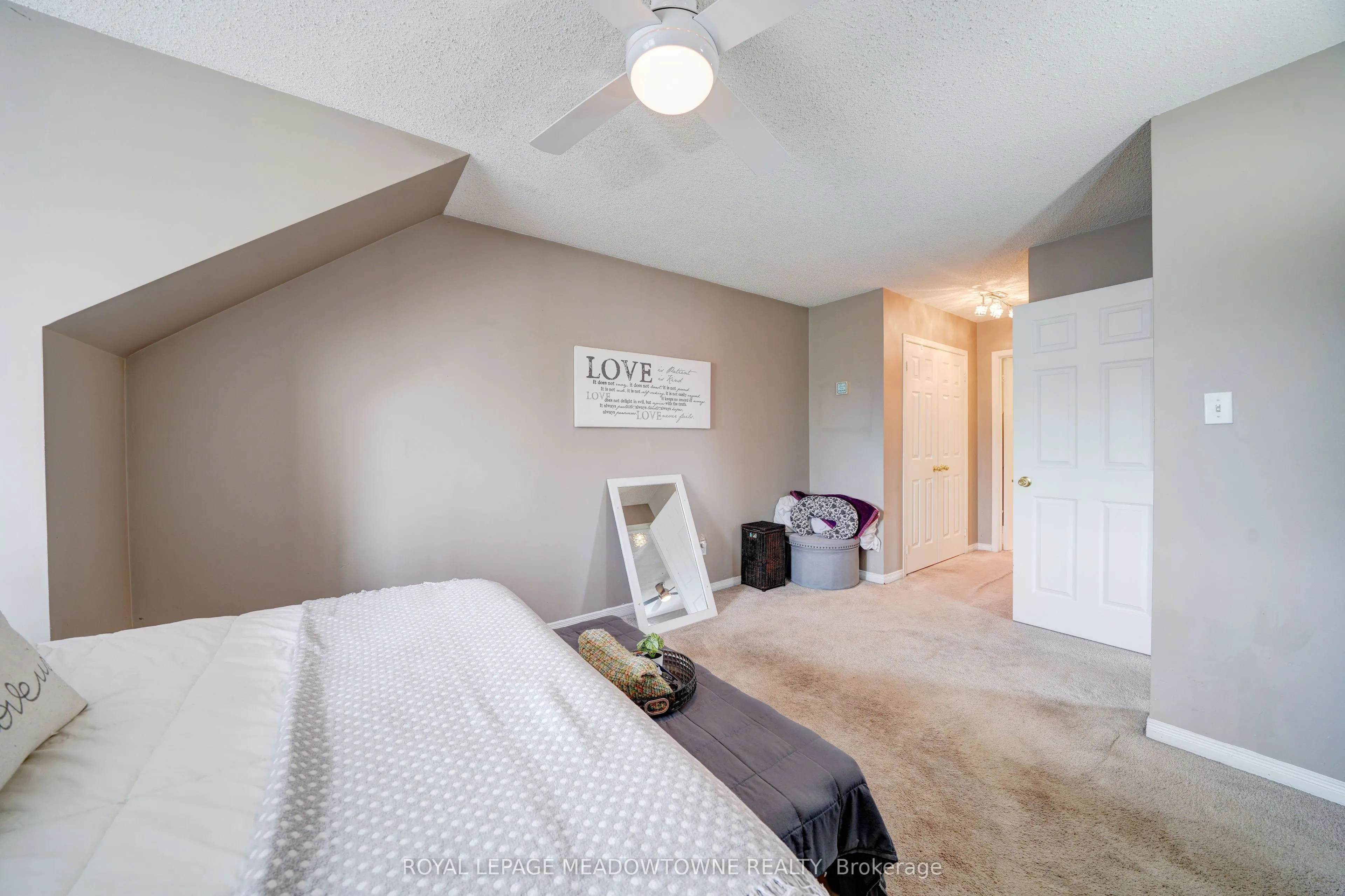 494 Flagstone Court