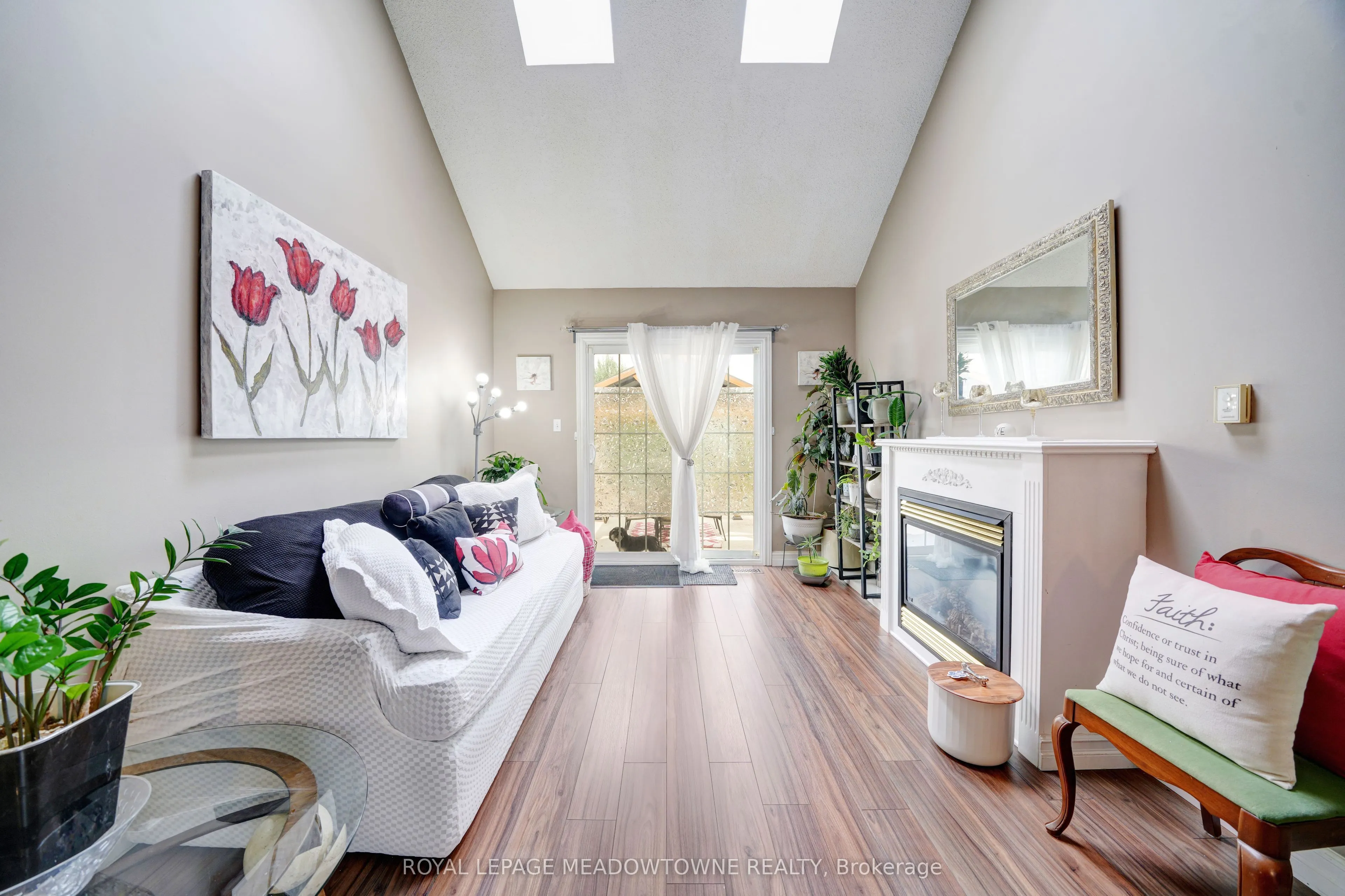 494 Flagstone Court