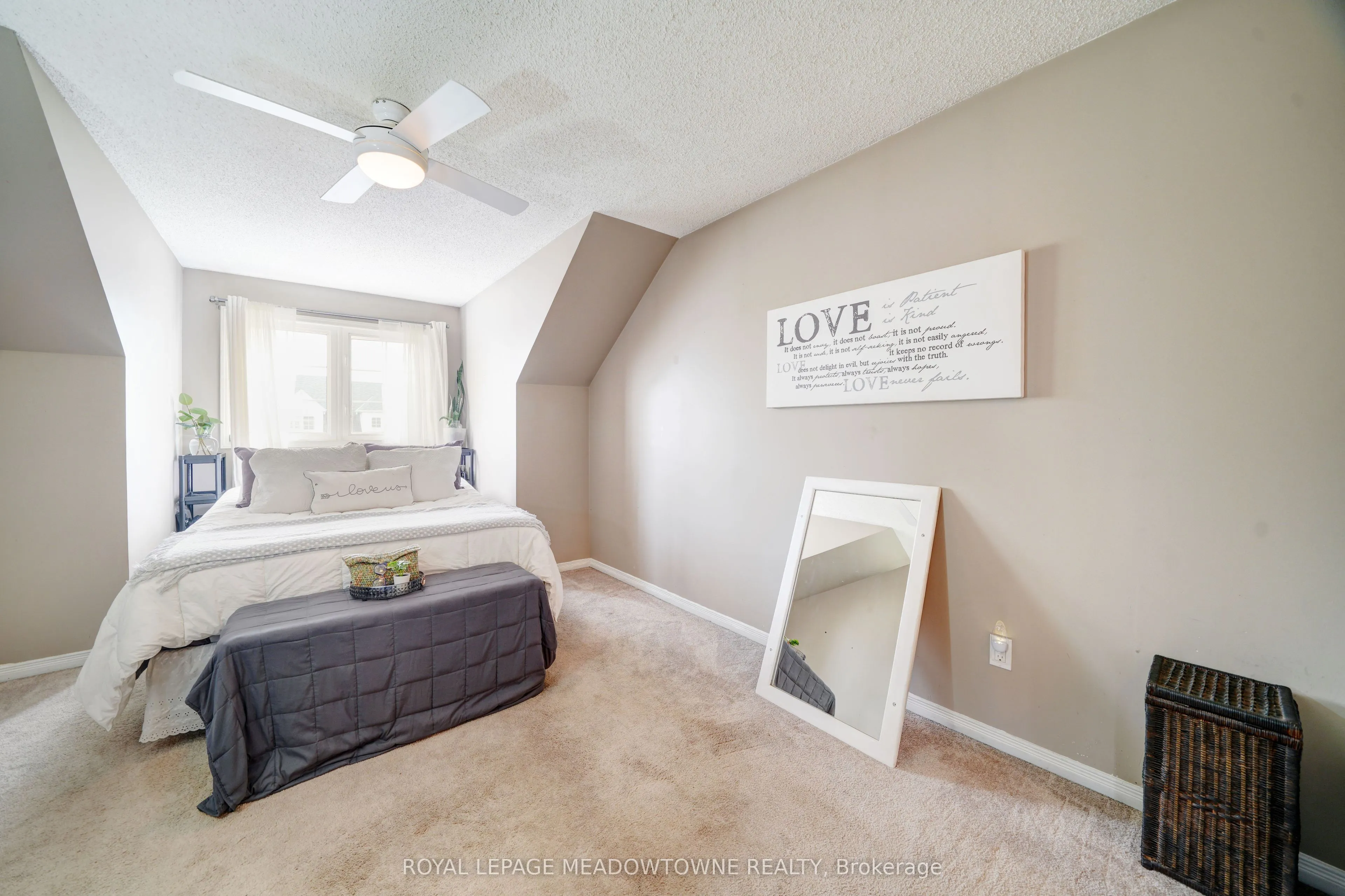 494 Flagstone Court