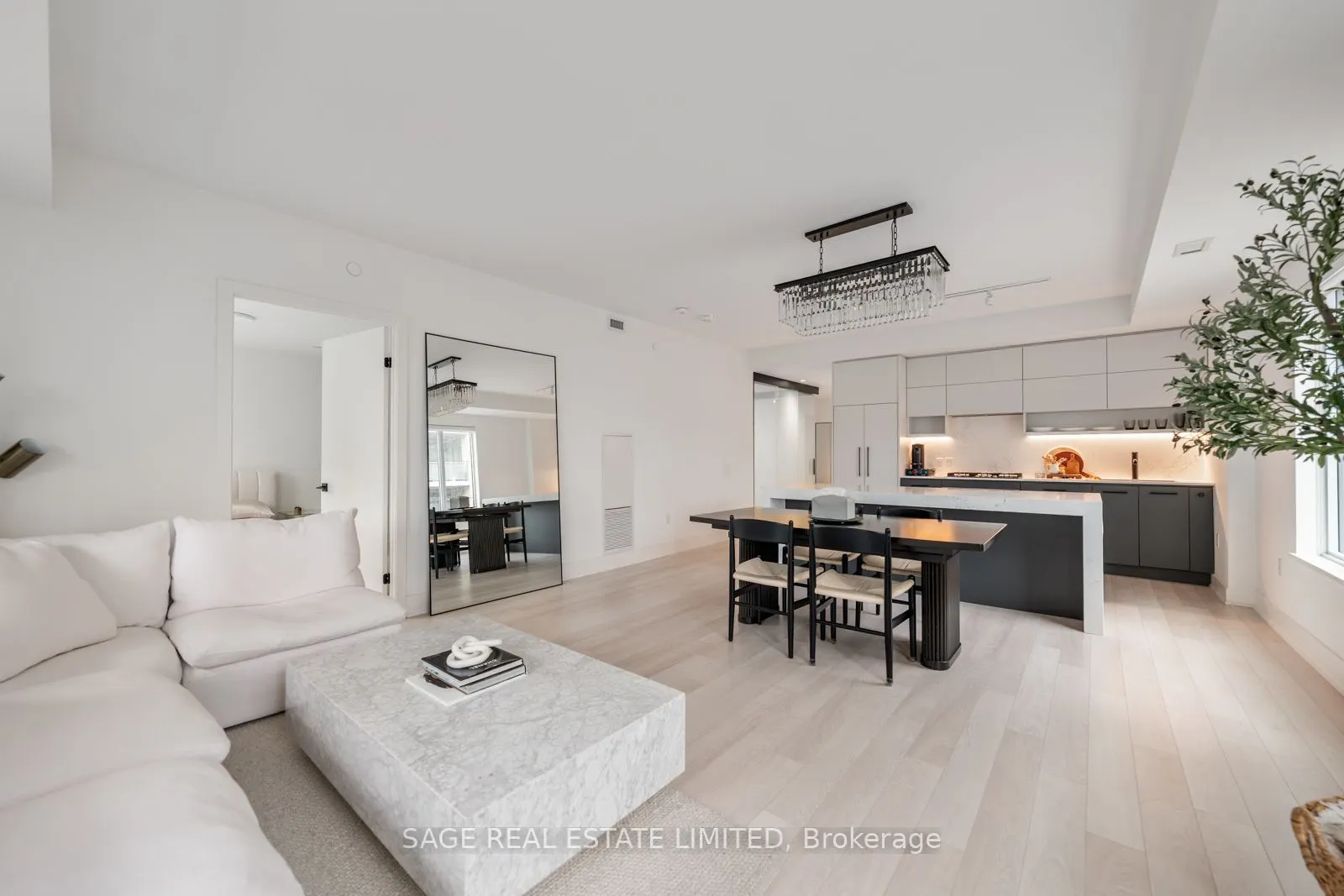 1888 Queen Street E #206